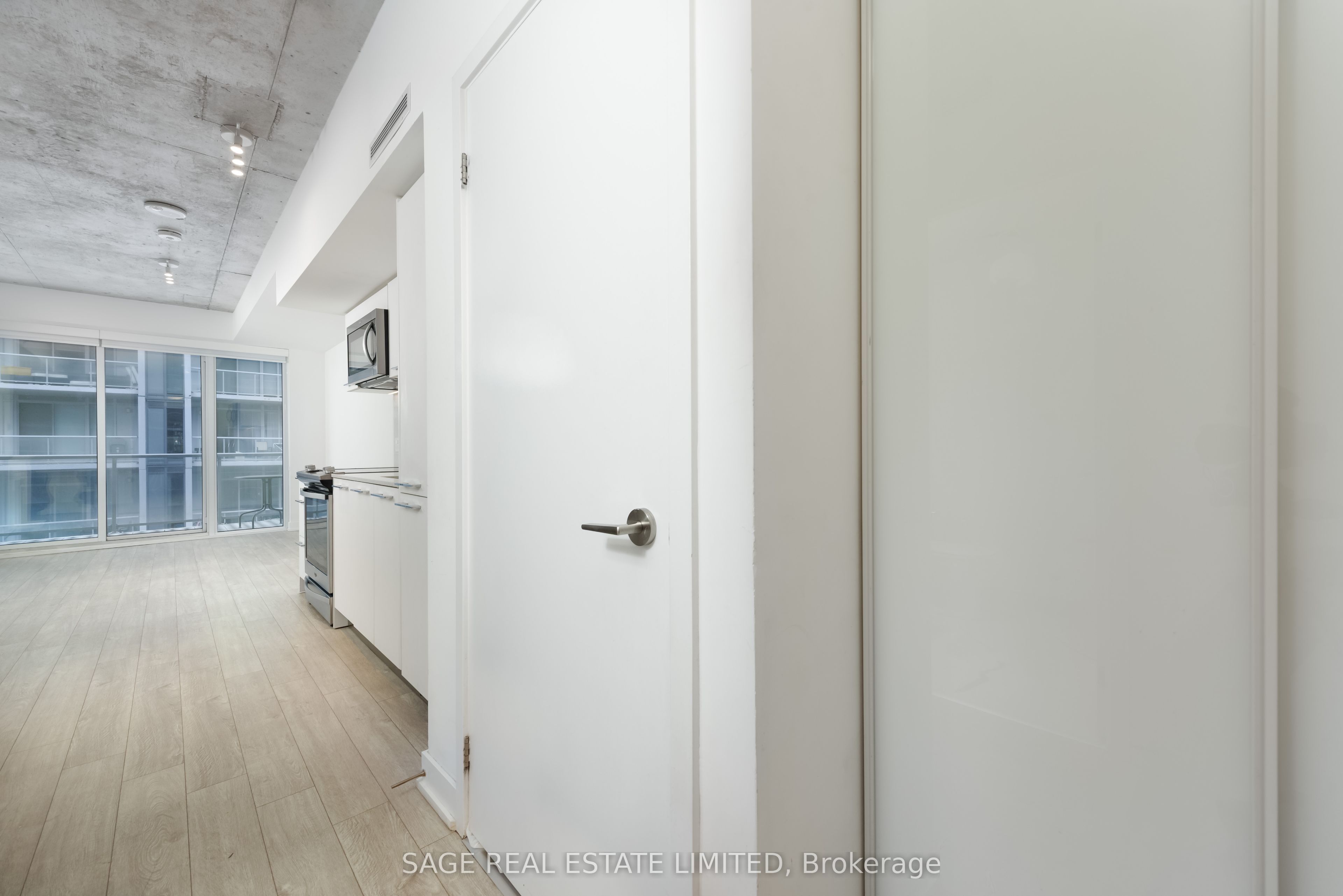 Unit 1008 - 25 Baseball Place, Toronto 4