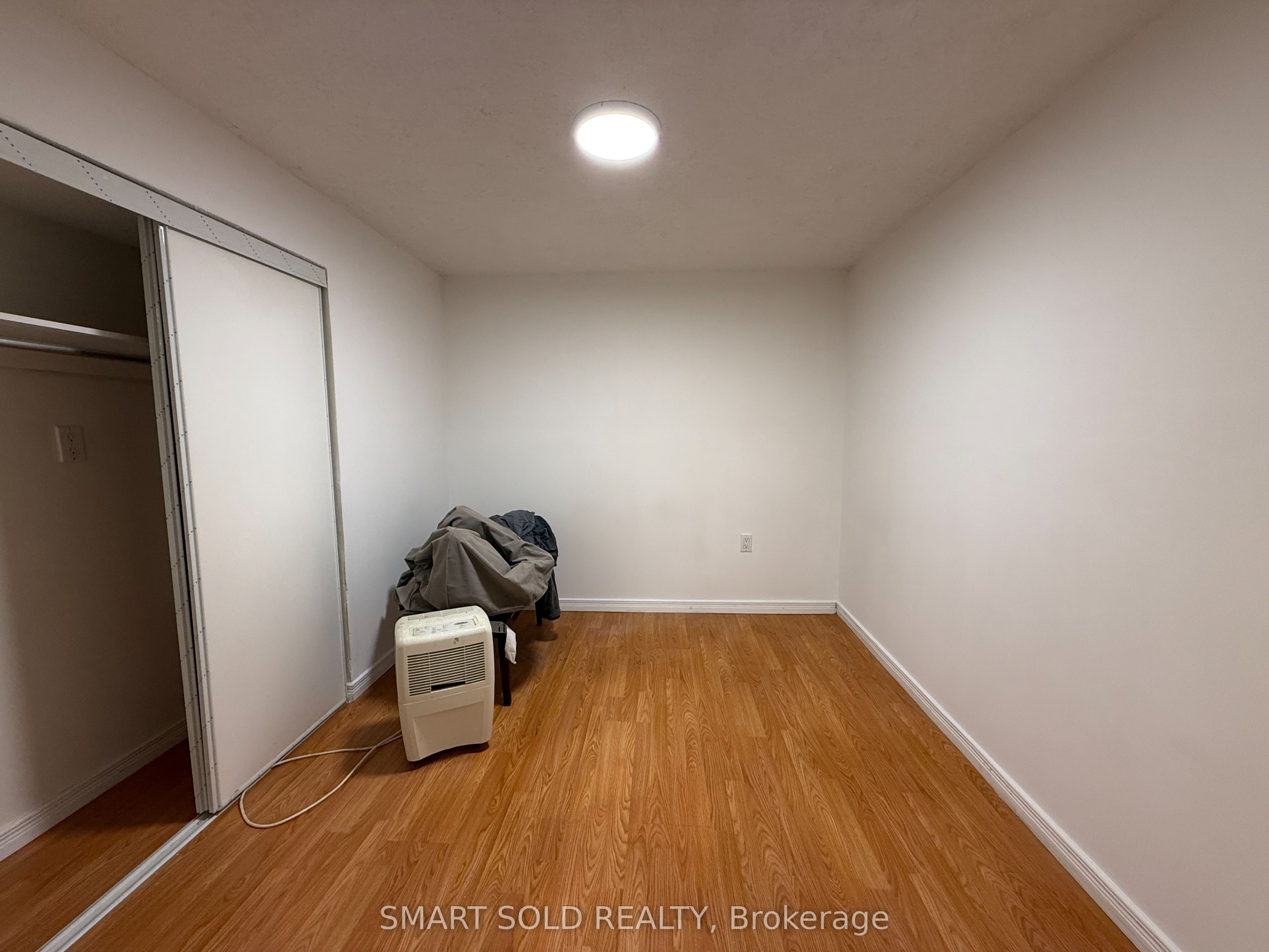 Unit Basement - 36 Montezuma Trail, Scarborough 5