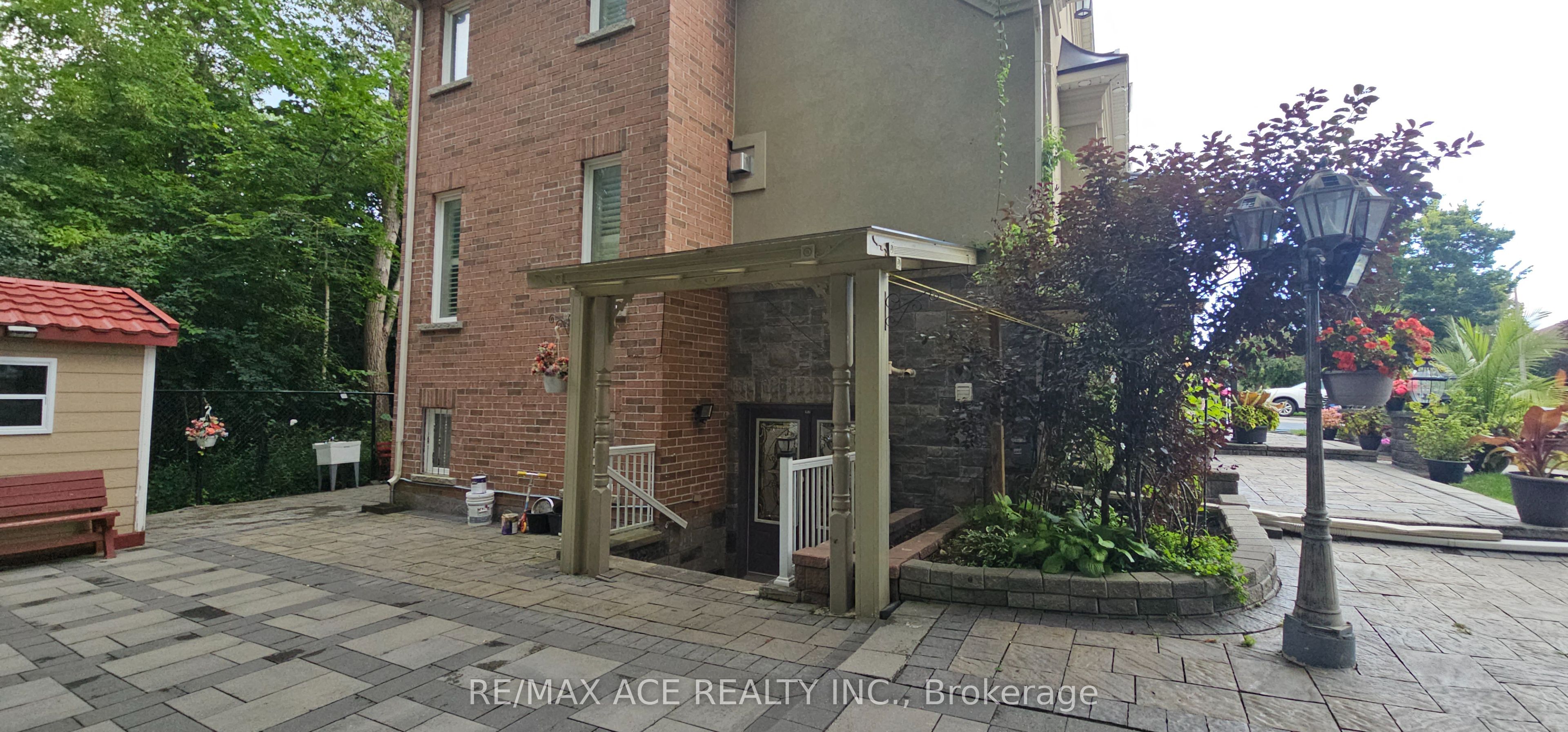 Unit Bsmt - 25 Fawnridge Trail, Scarborough 4