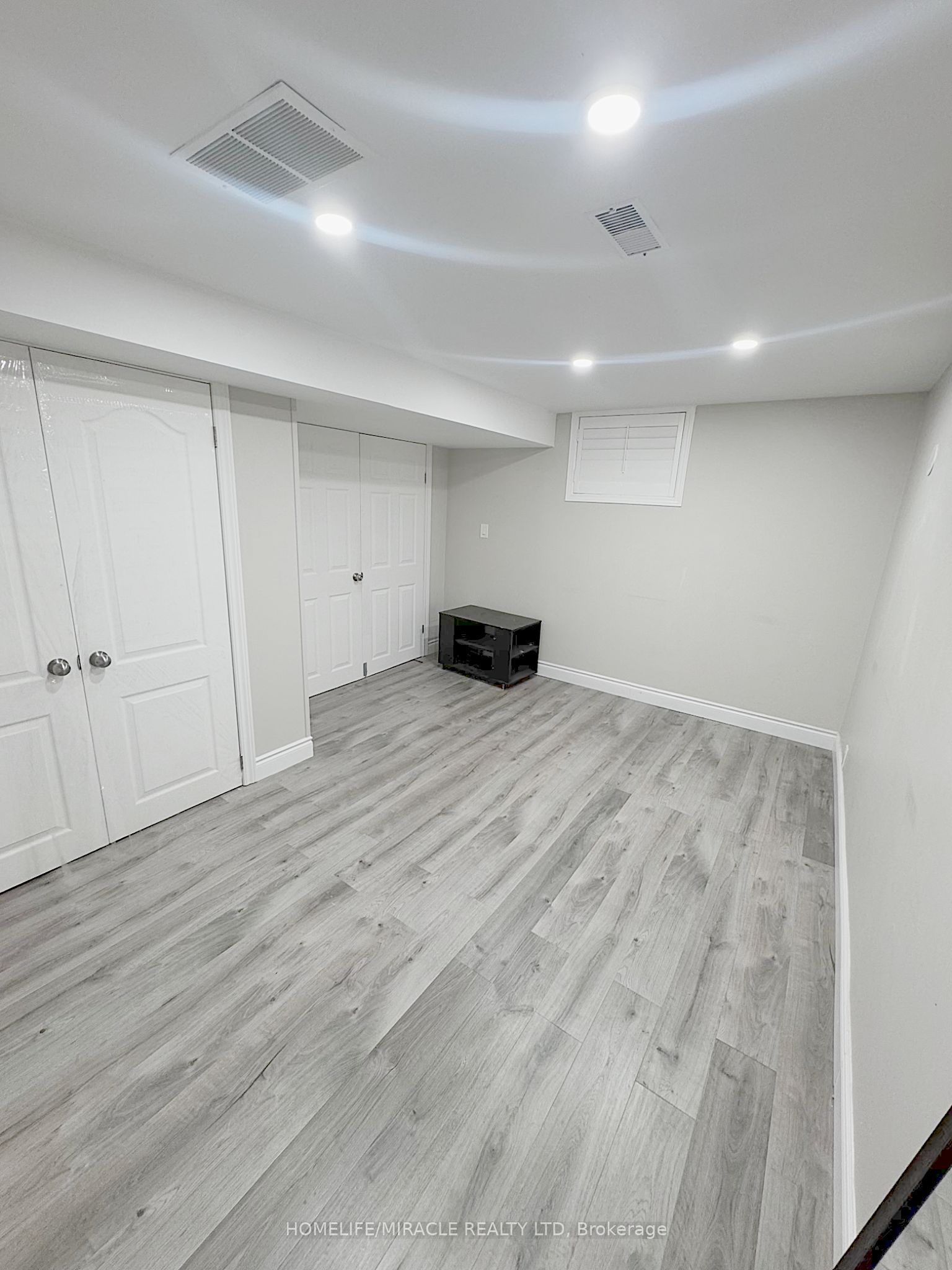 925 Byron Street N, Whitby 4