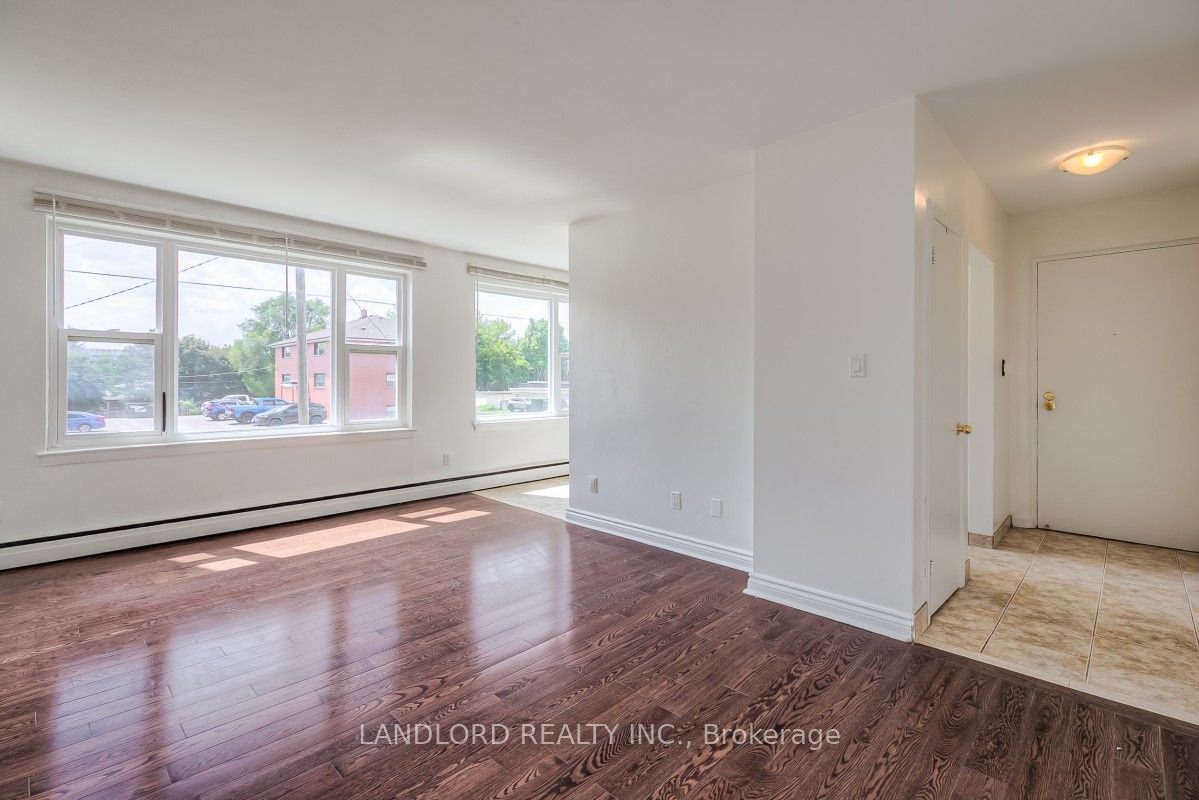 Unit 204 - 111 Craydon Road, Whitby 3