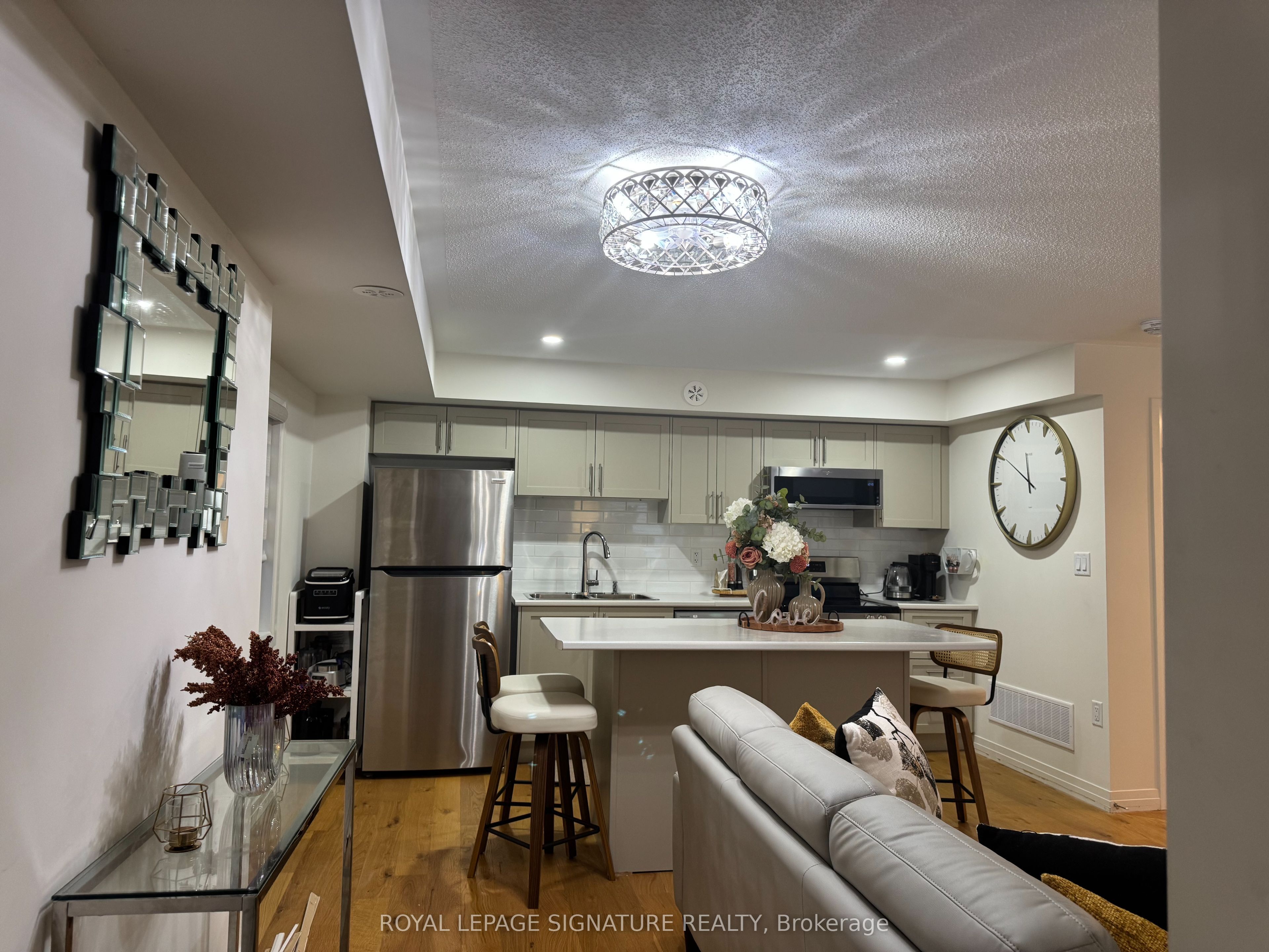 10A Lookout Drive, Clarington 1