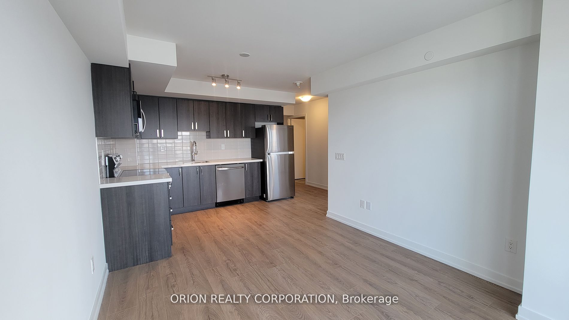 Unit 1111 - 1435 Celebration Drive, Pickering 3