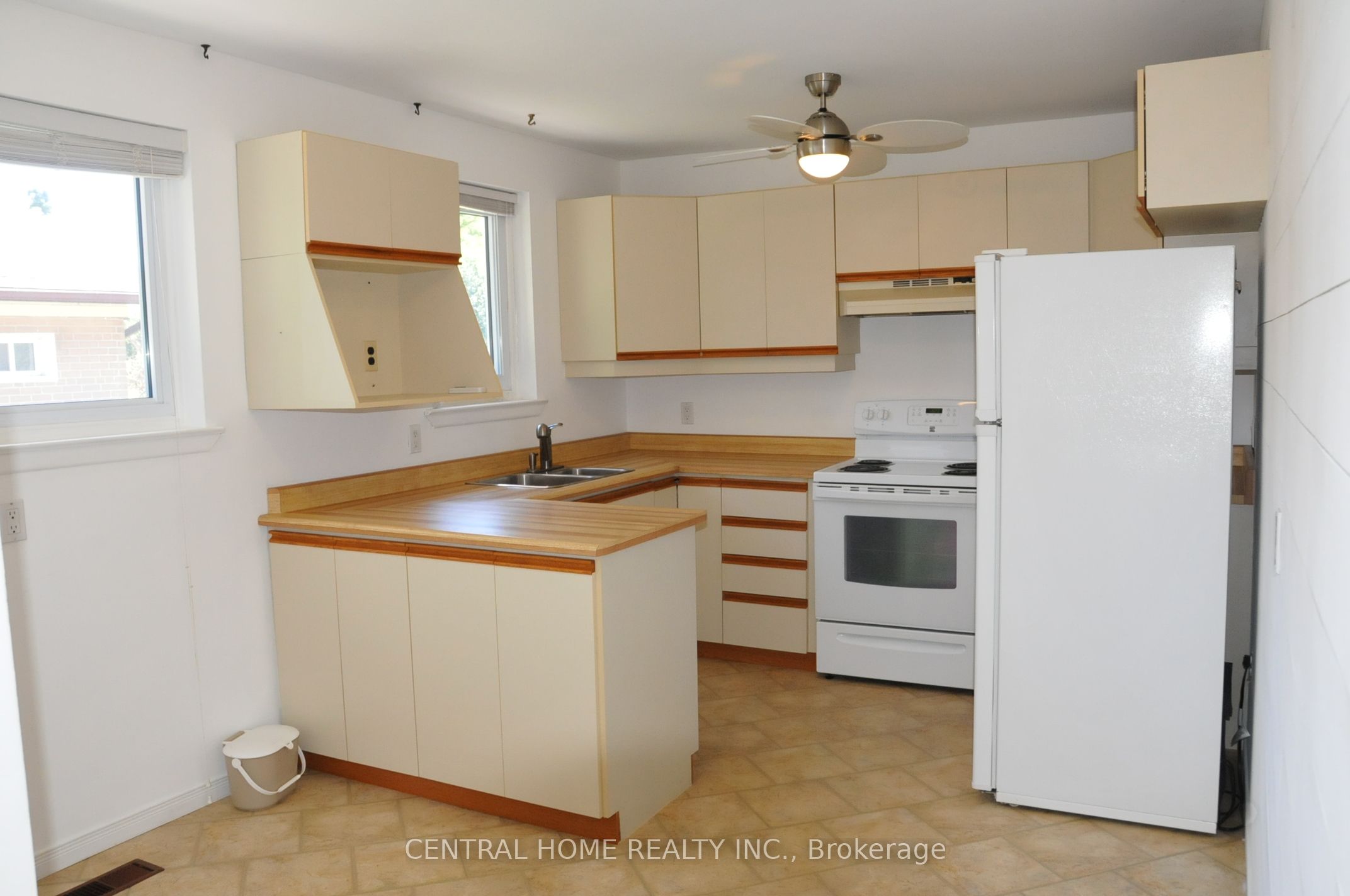66 Collins Crescent, Aurora 4