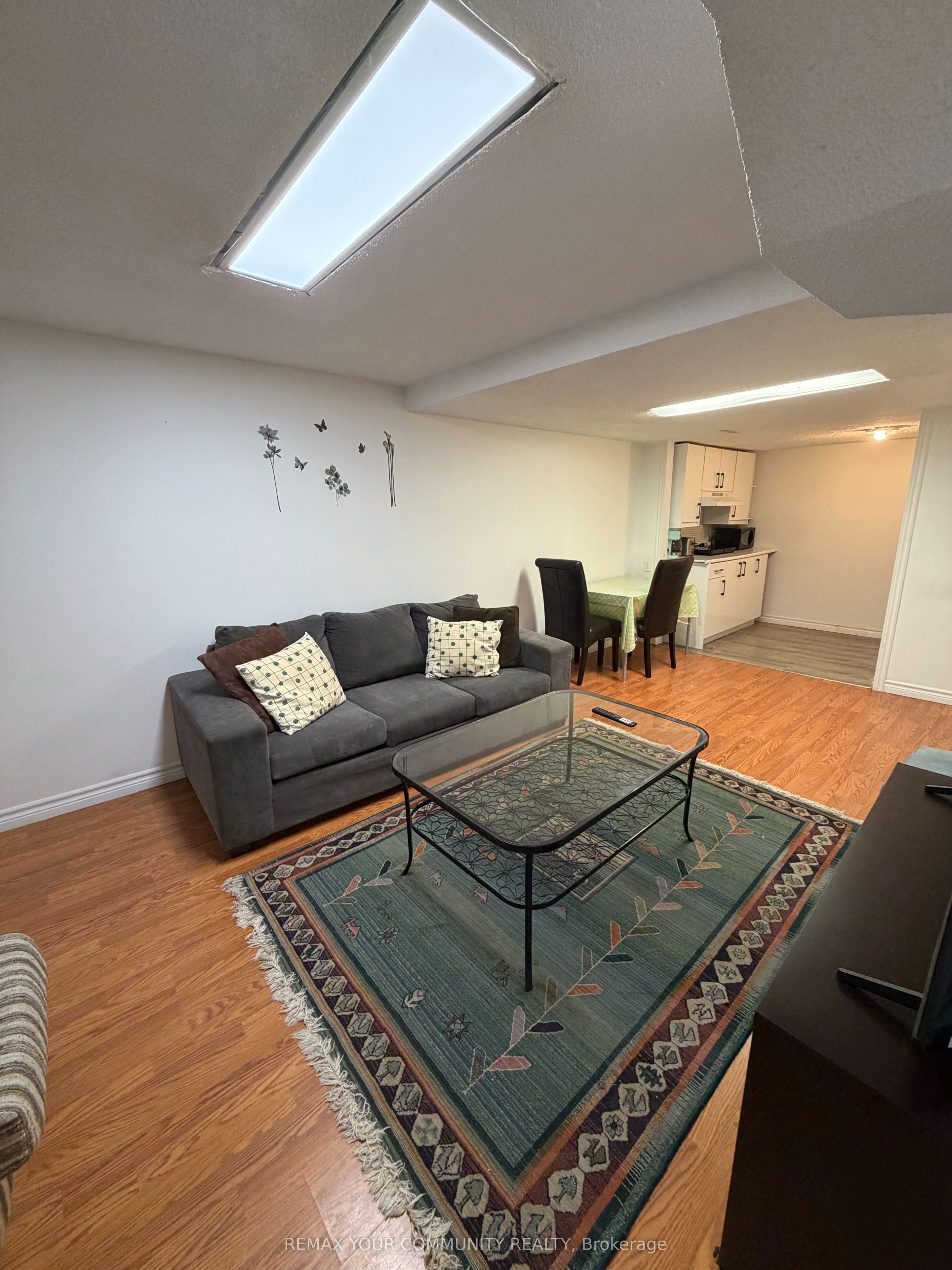 Unit Bsmnt - 101 Springhead Gardens, Richmond Hill 4