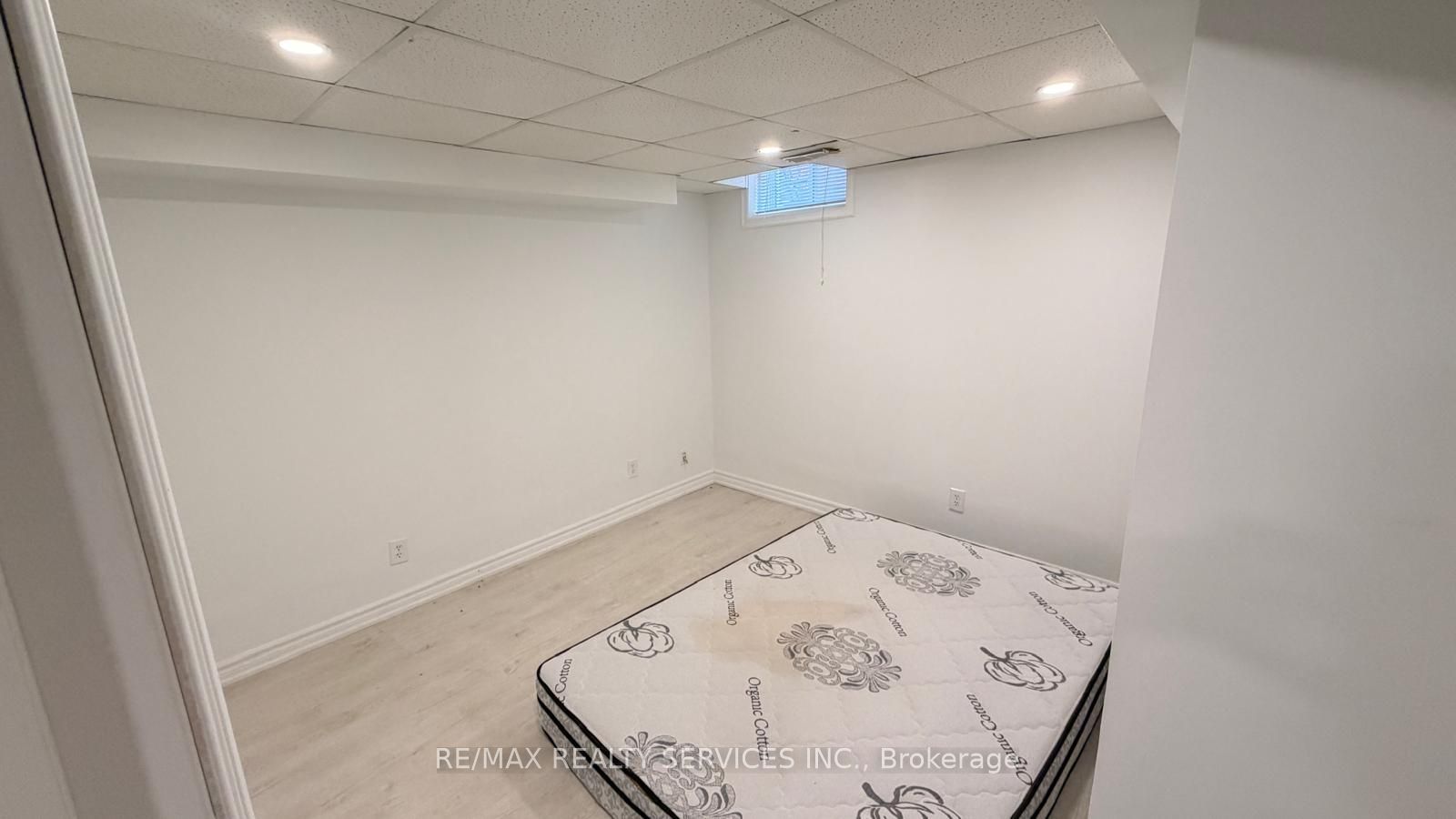 Unit Basement - 36 Windward Crescent, Vaughan 5