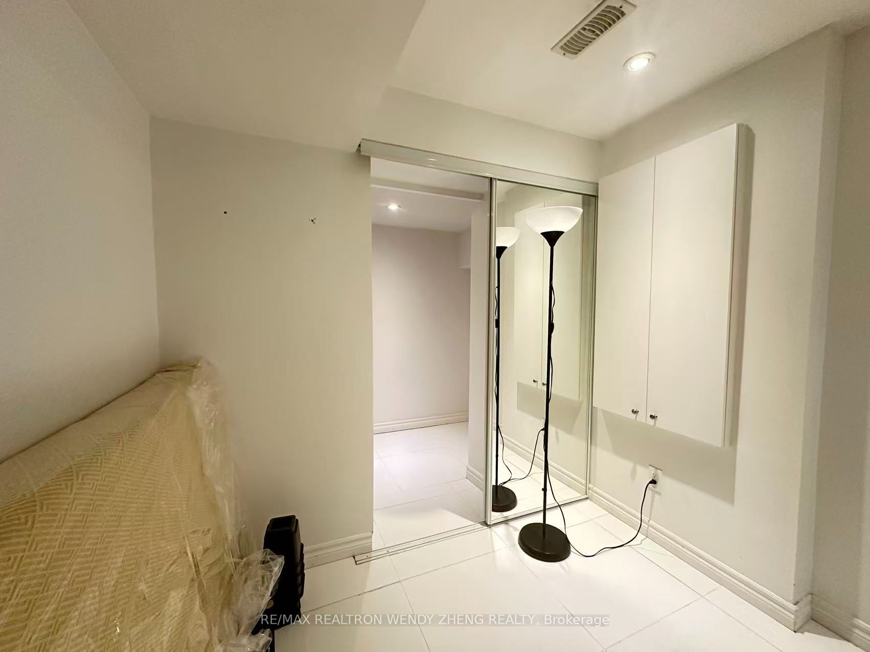 Unit Bsmt - 157 Black Maple Crescent, Vaughan 3
