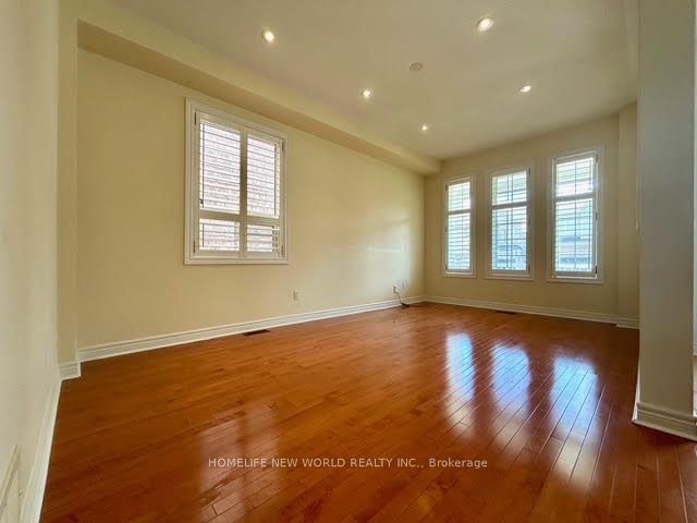 30 Chippingwood Manor, Aurora 3