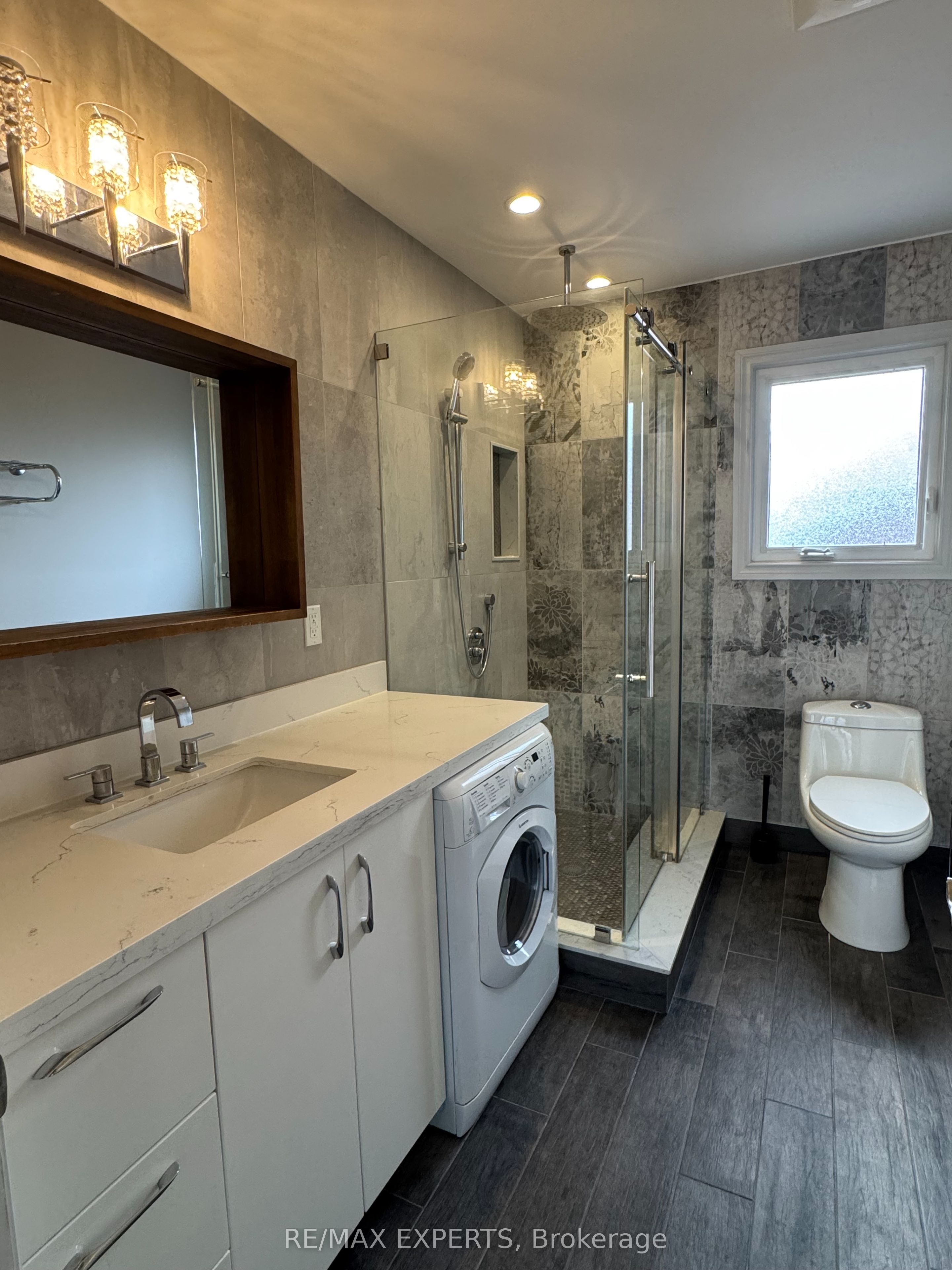 Unit Rear - 15 Gayla Street, Vaughan 5
