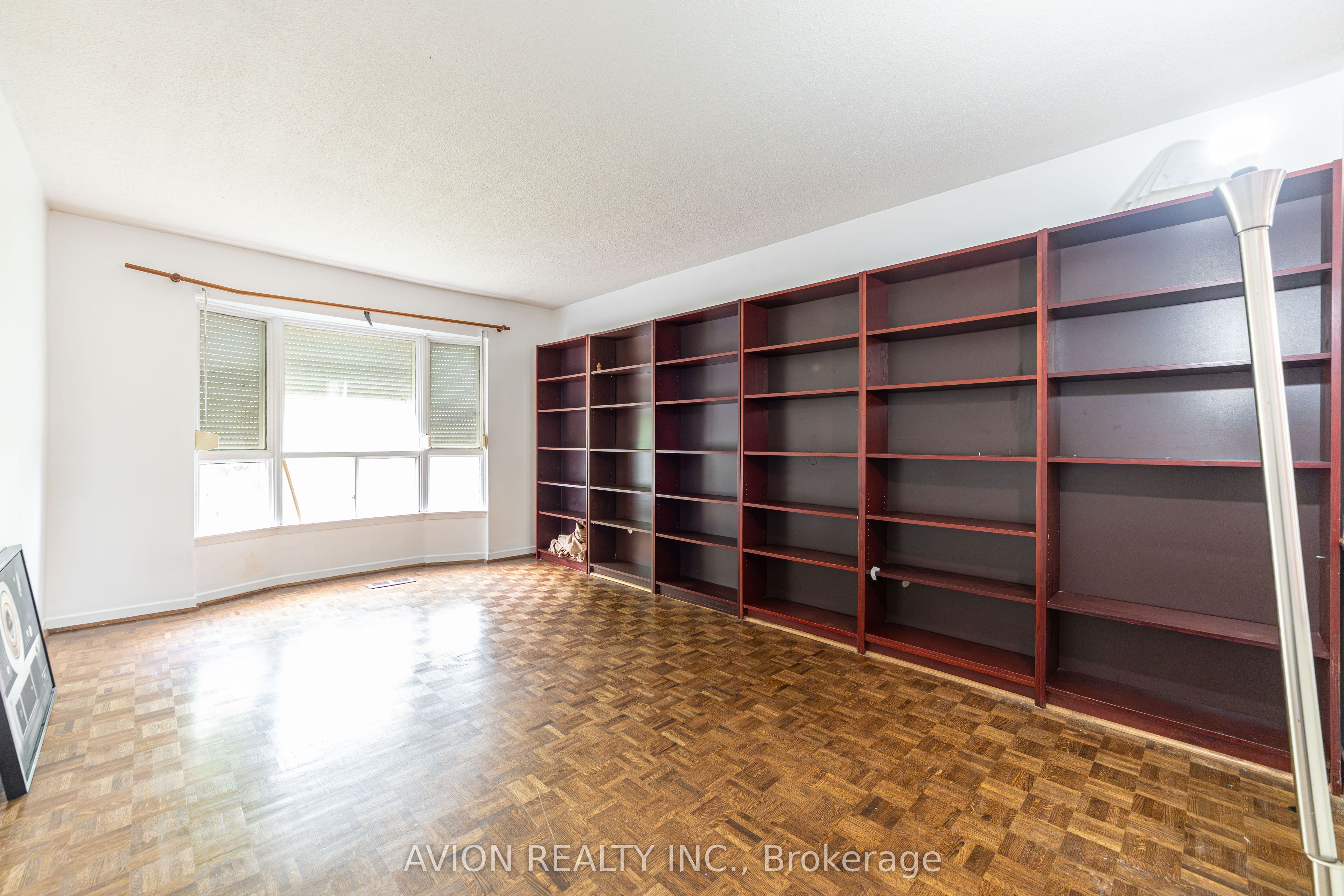 241 Weldrick Road W, Richmond Hill 4