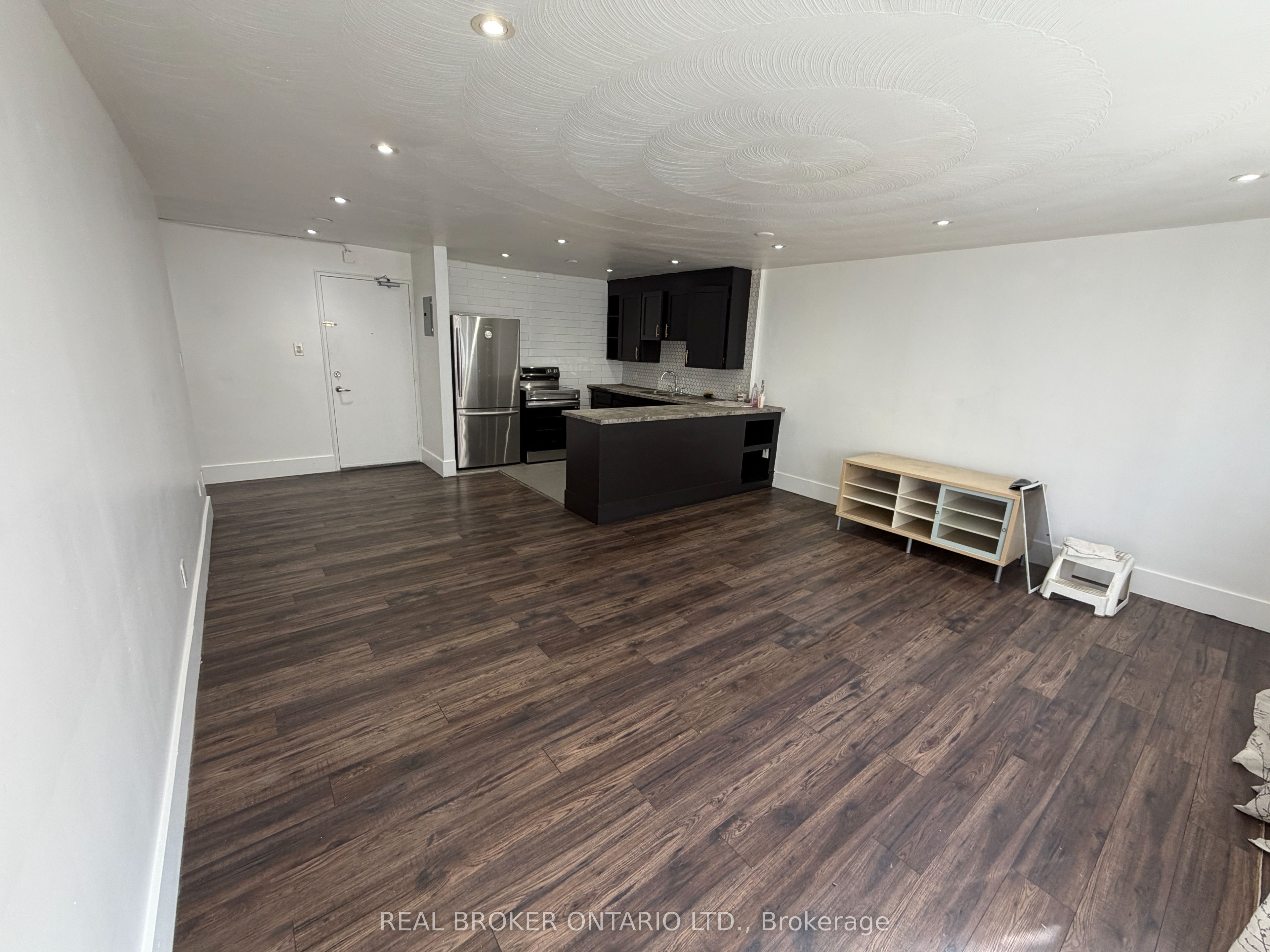 Unit 105 - 50 Benson Avenue, Richmond Hill 2