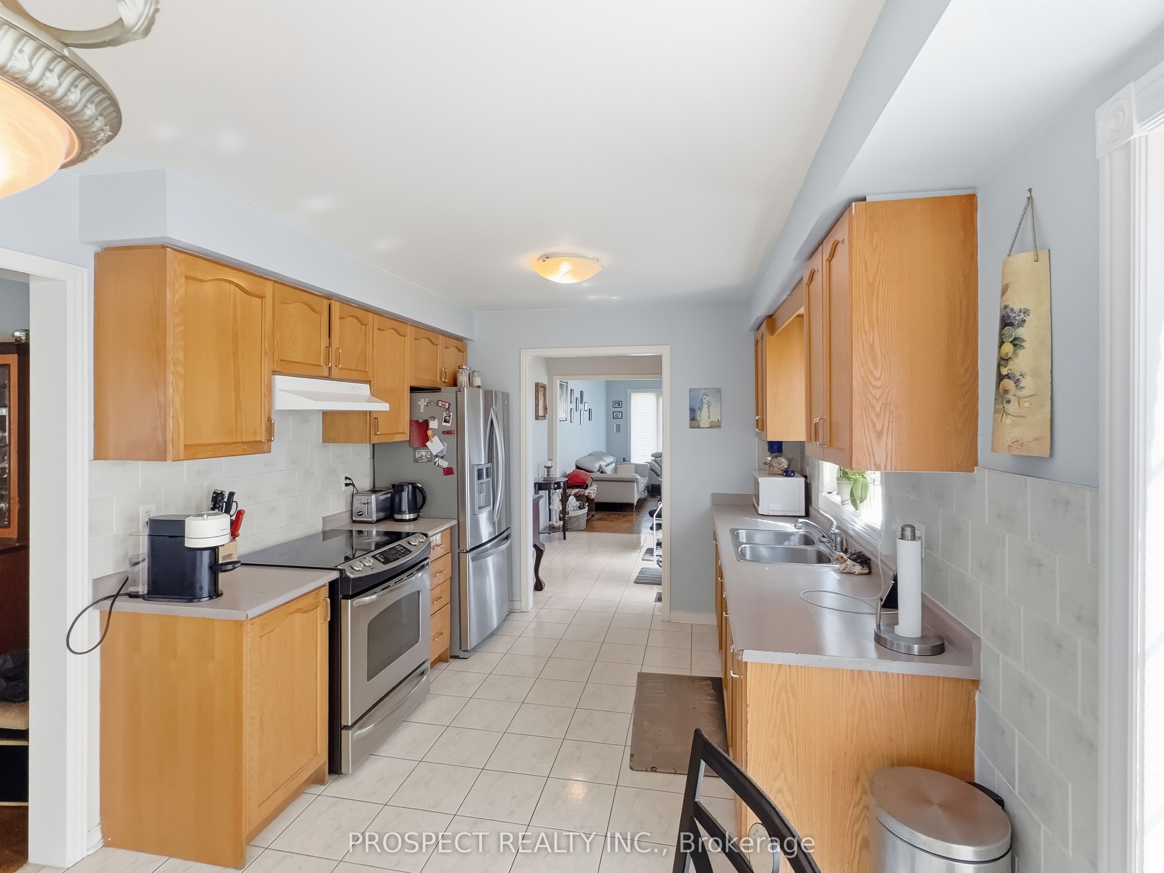 79 Louana Crescent, Vaughan 3