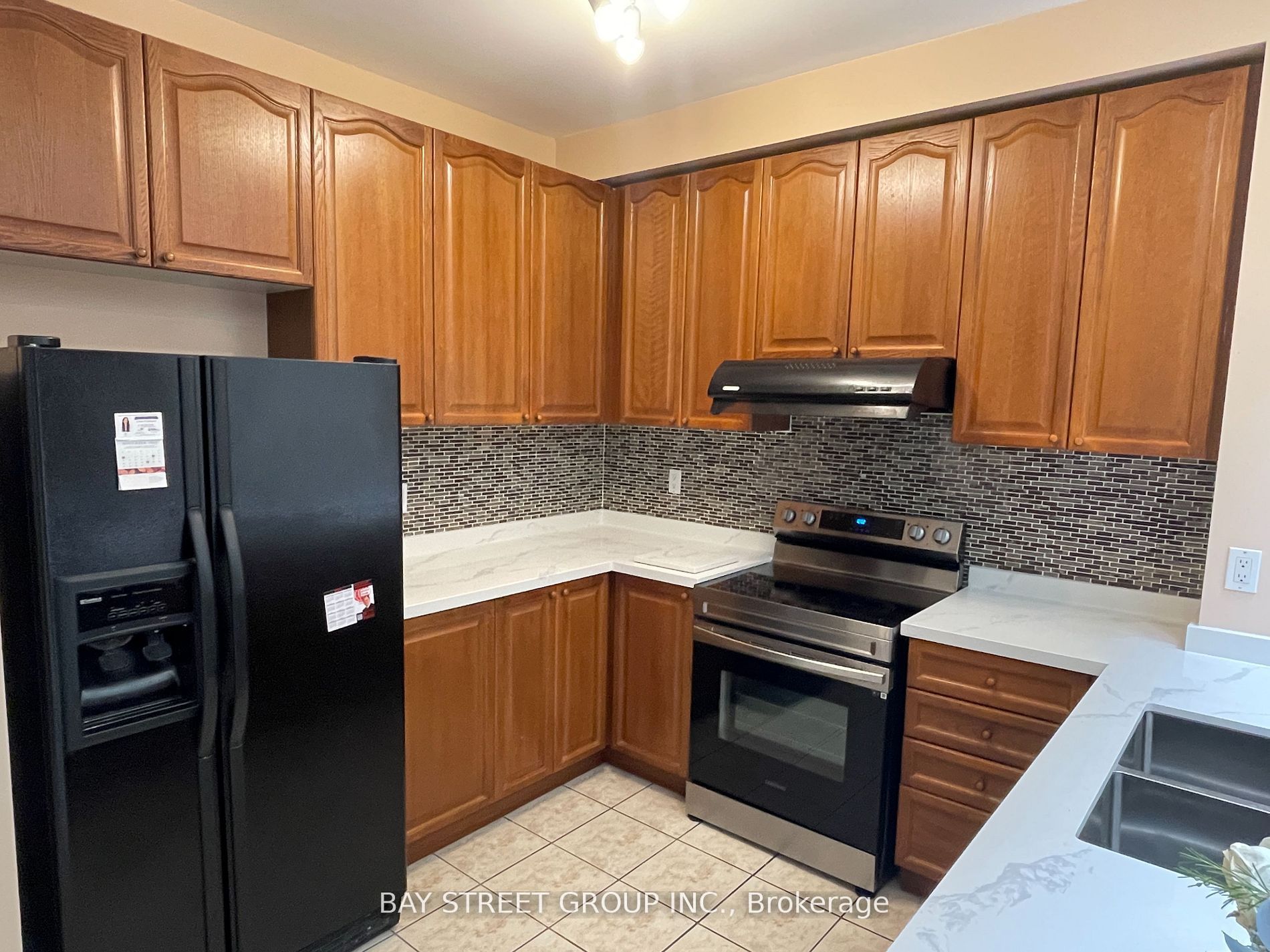 220 Yorkland Street, Richmond Hill 4