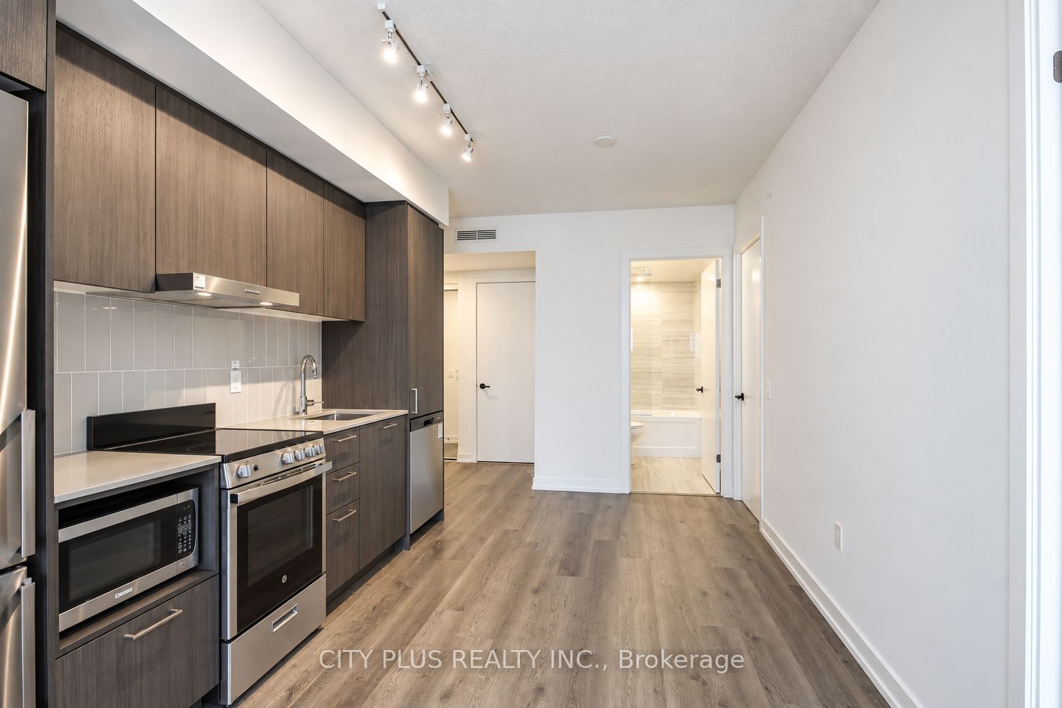 Unit 1703 - 195 COMMERCE Street, Vaughan 4