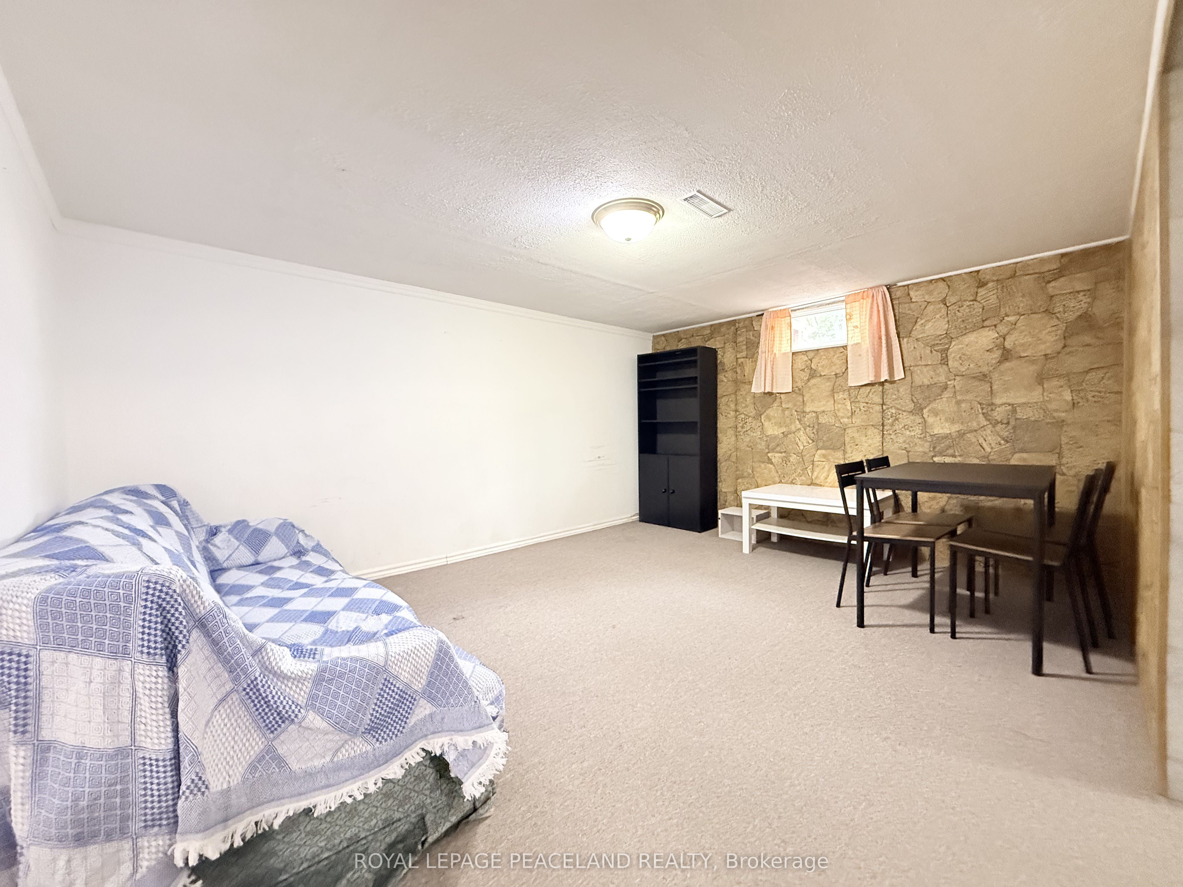 Unit Basement - 230 Axminster Drive, Richmond Hill 3