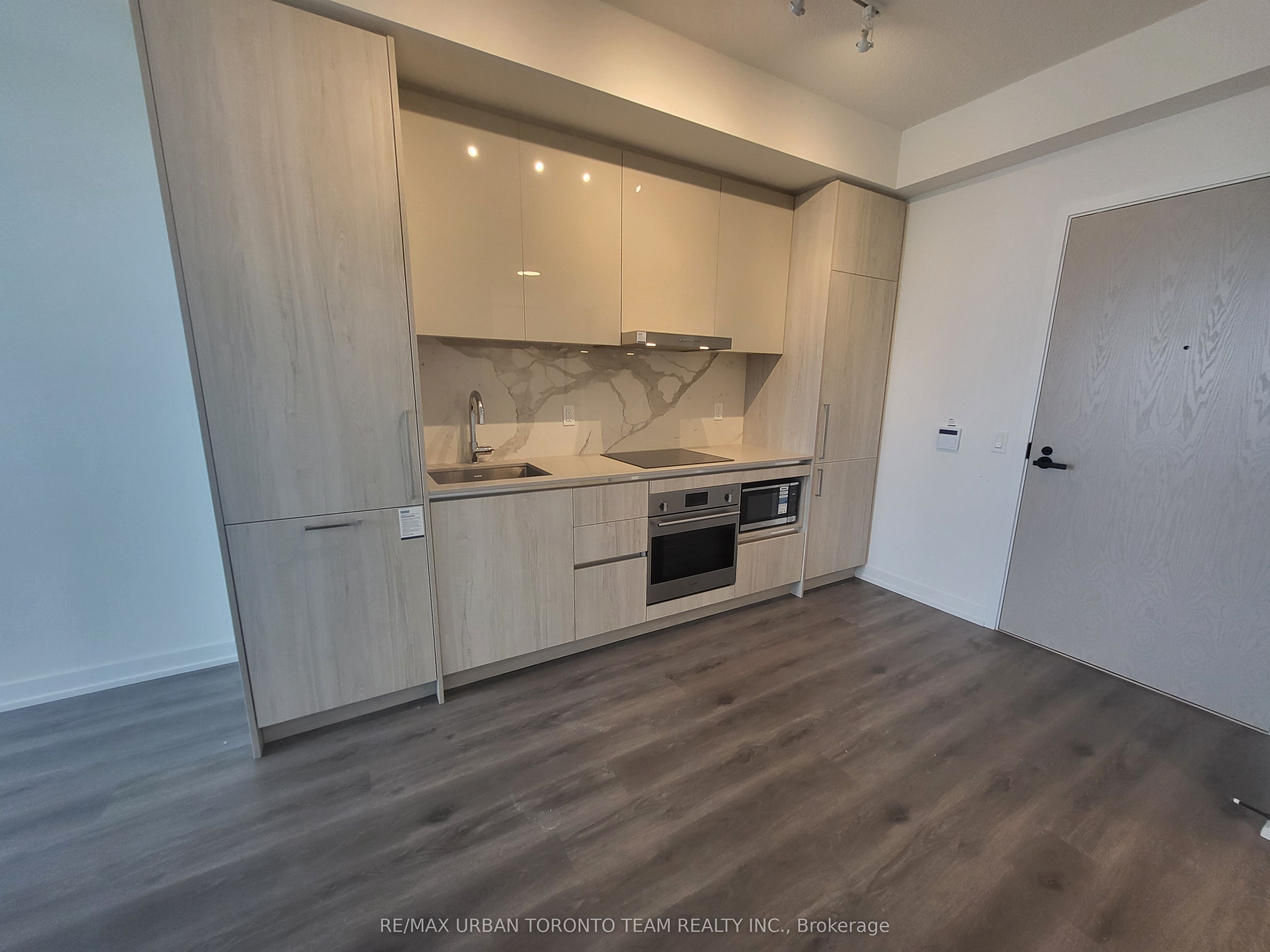 Unit 3310 - 225 Commerce Street, Vaughan 4