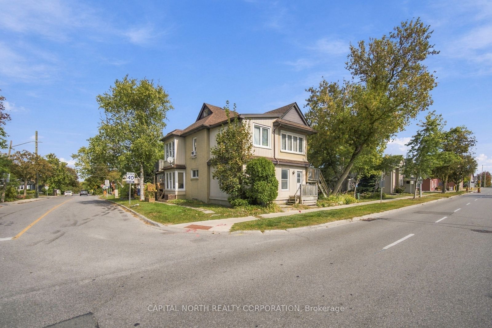 Unit 2 - 104 Wellington Street E, Aurora 3