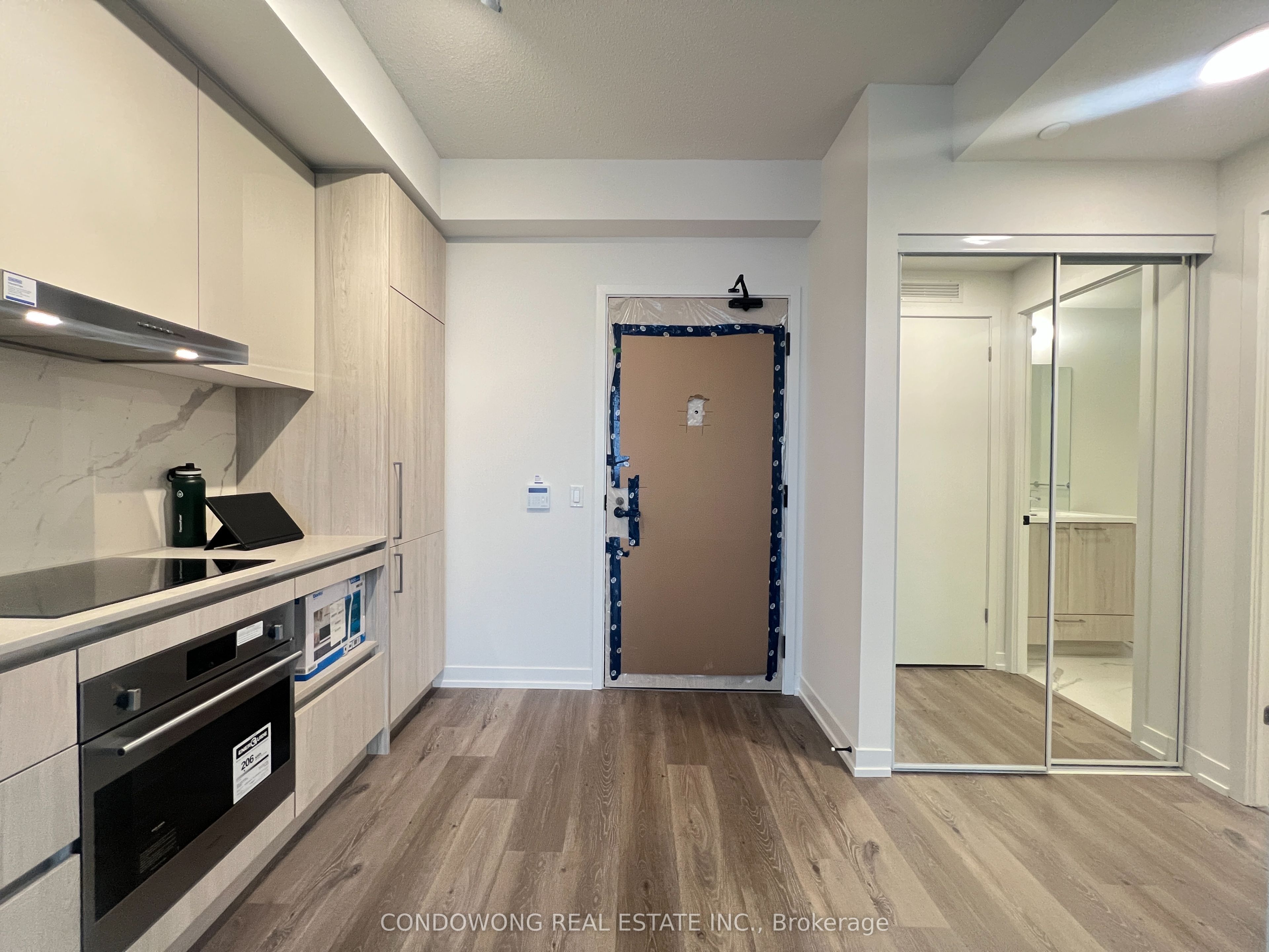 Unit 2910 - 225 Commerce Street, Vaughan 2