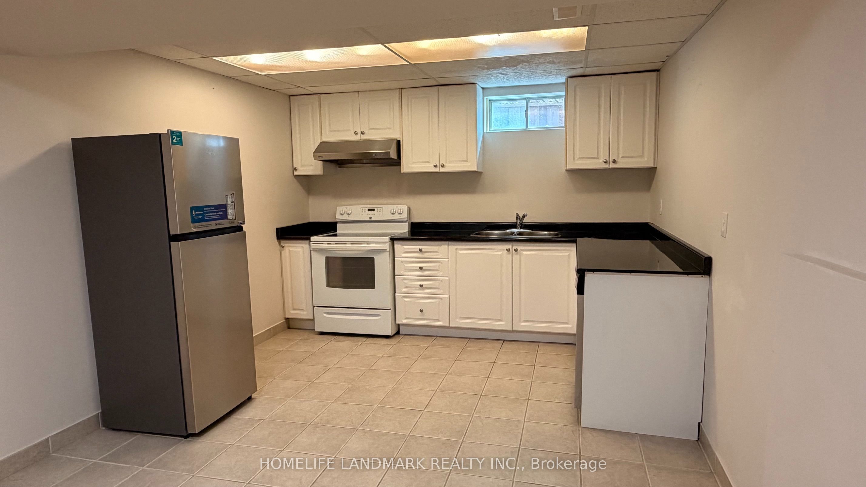 Unit Bsmt - 221 Humberland Drive, Richmond Hill 3