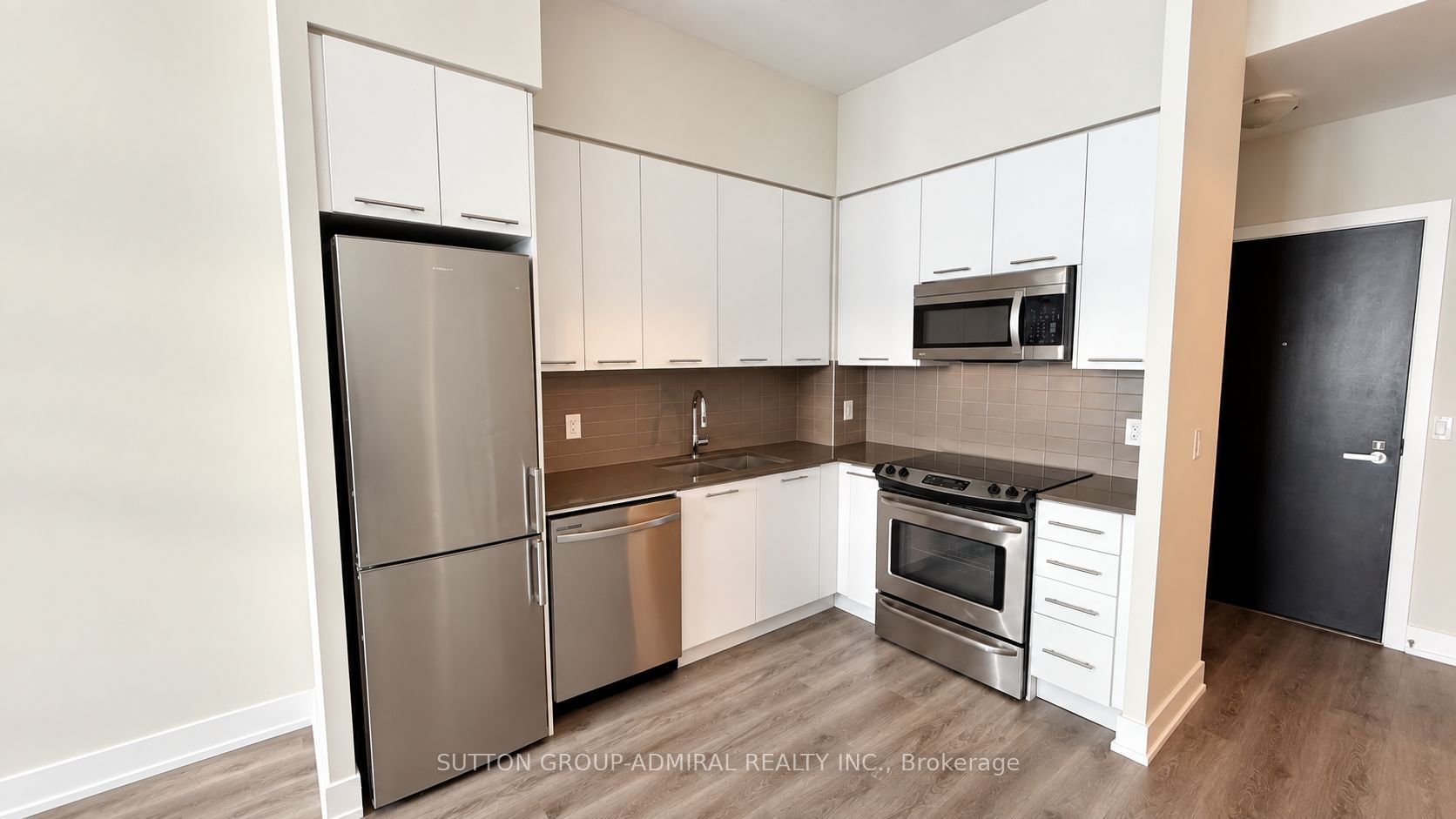 Unit 744 - 9471 Yonge Street, Richmond Hill 2