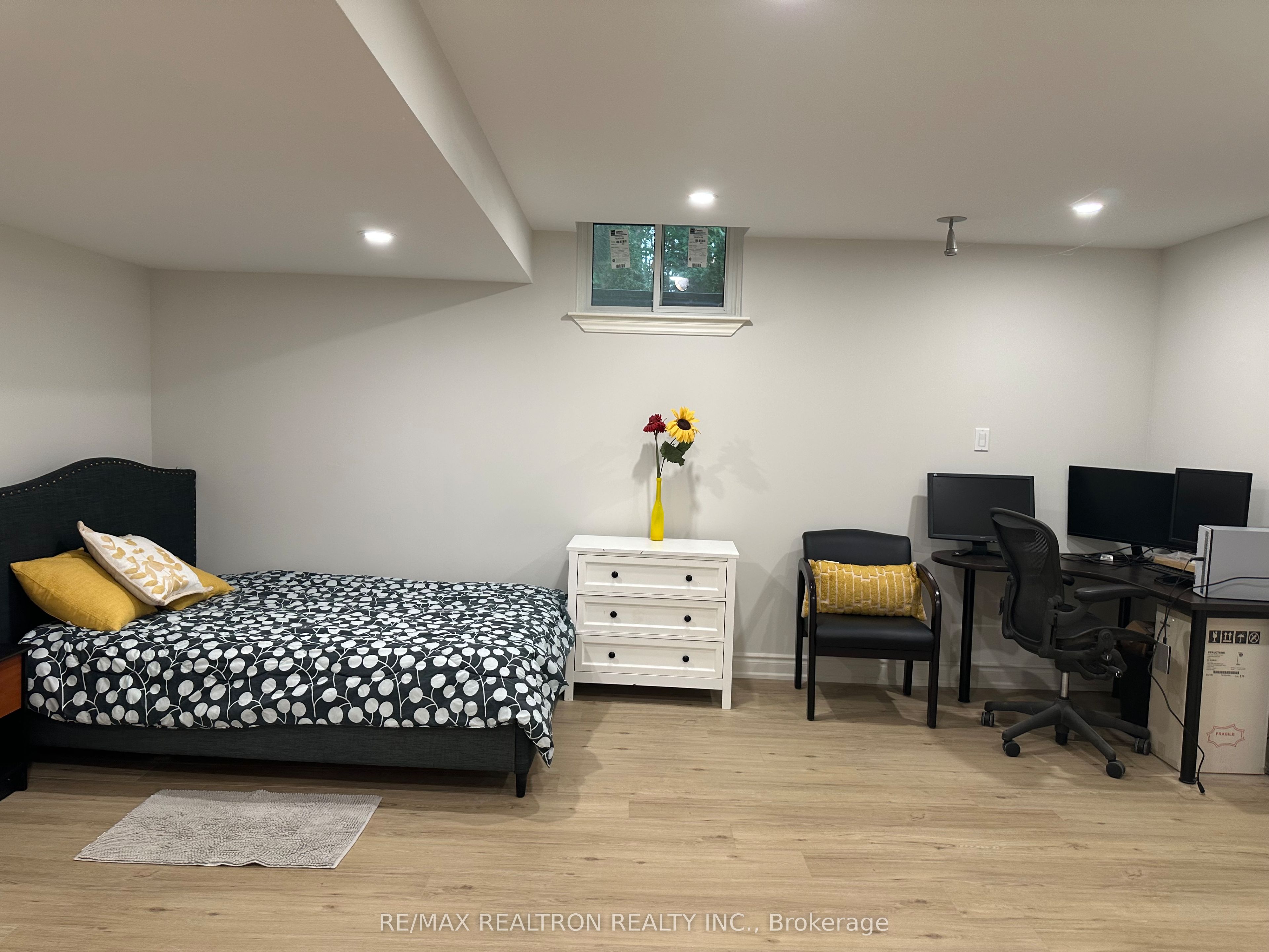 Unit Bsmt - 111 Spring Blossom Crescent, Markham 4