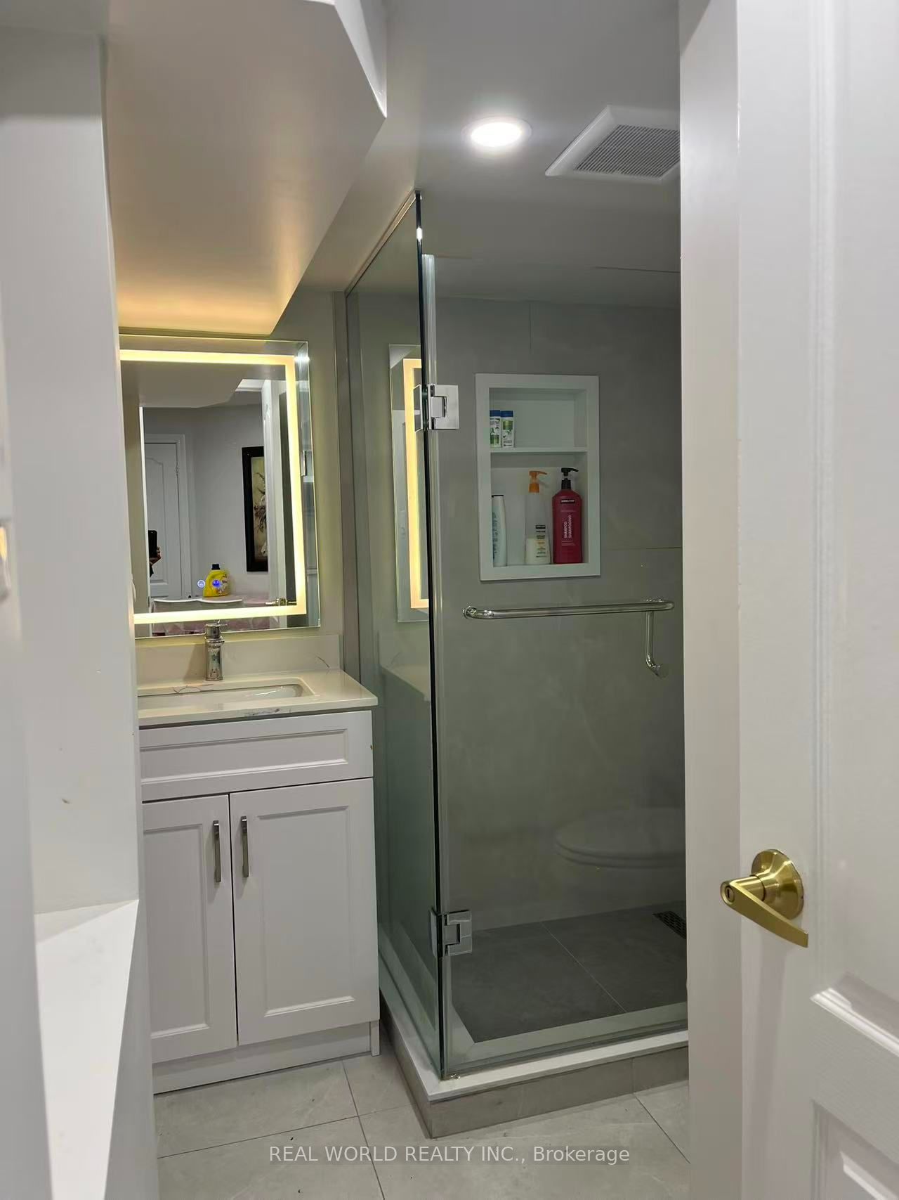 Unit Bsmt - 49 Roosevelt Drive, Richmond Hill 5