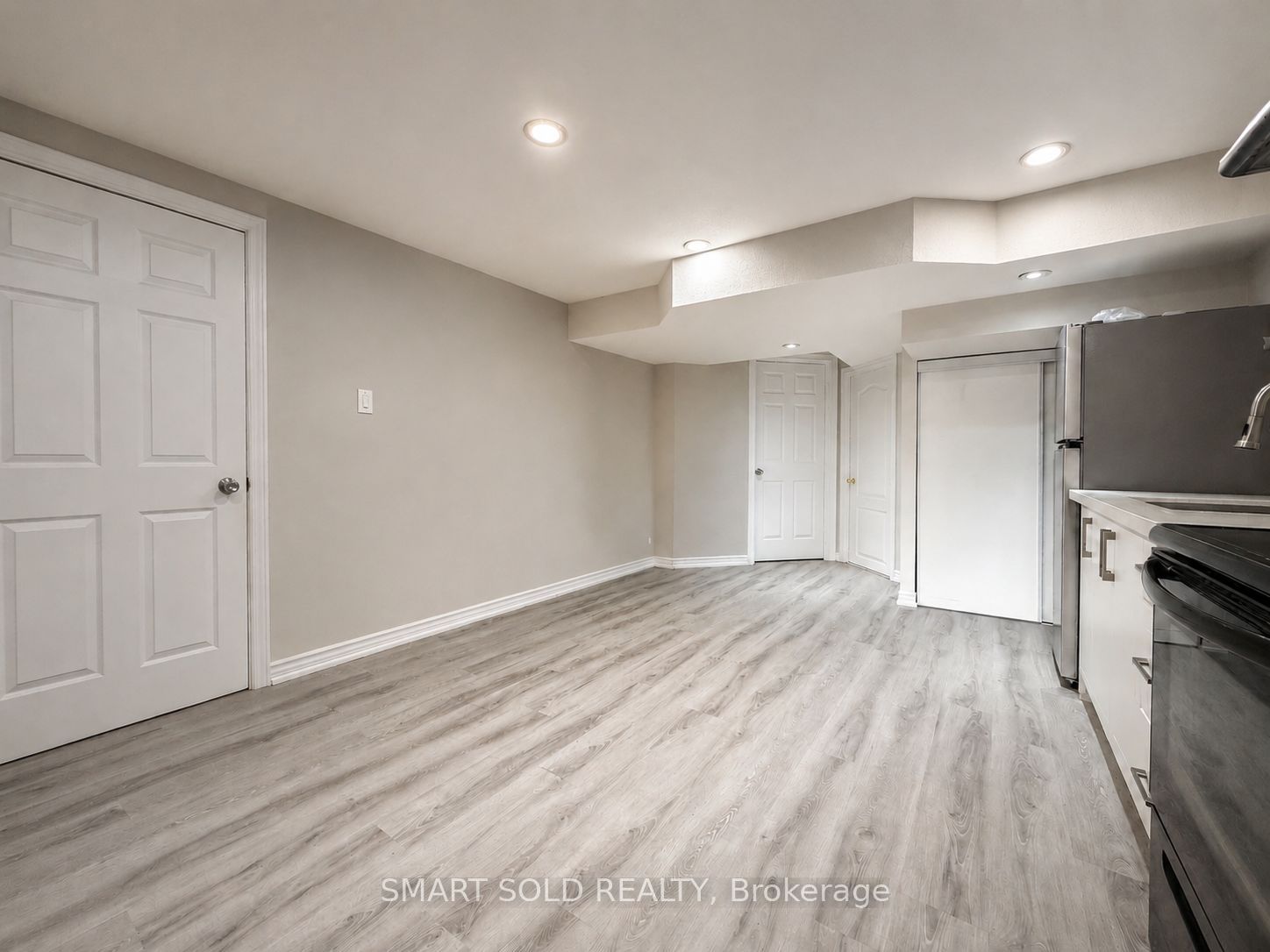 Unit Lower - 71 Dewpoint Road, Vaughan 5