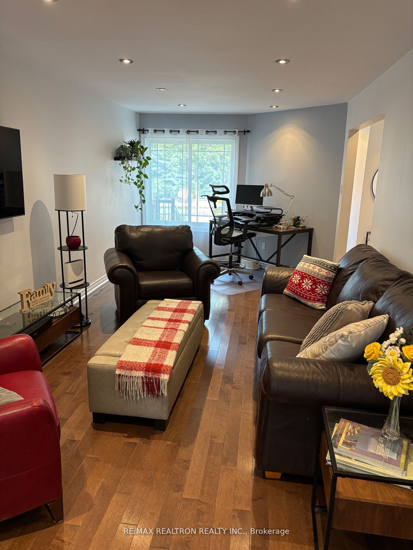 6 Joanna Crescent, Vaughan 3