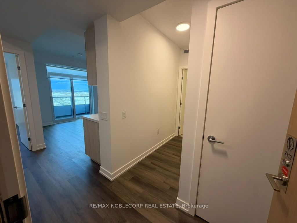 Unit 2112 - 5 Meadowdale Road, Vaughan 2