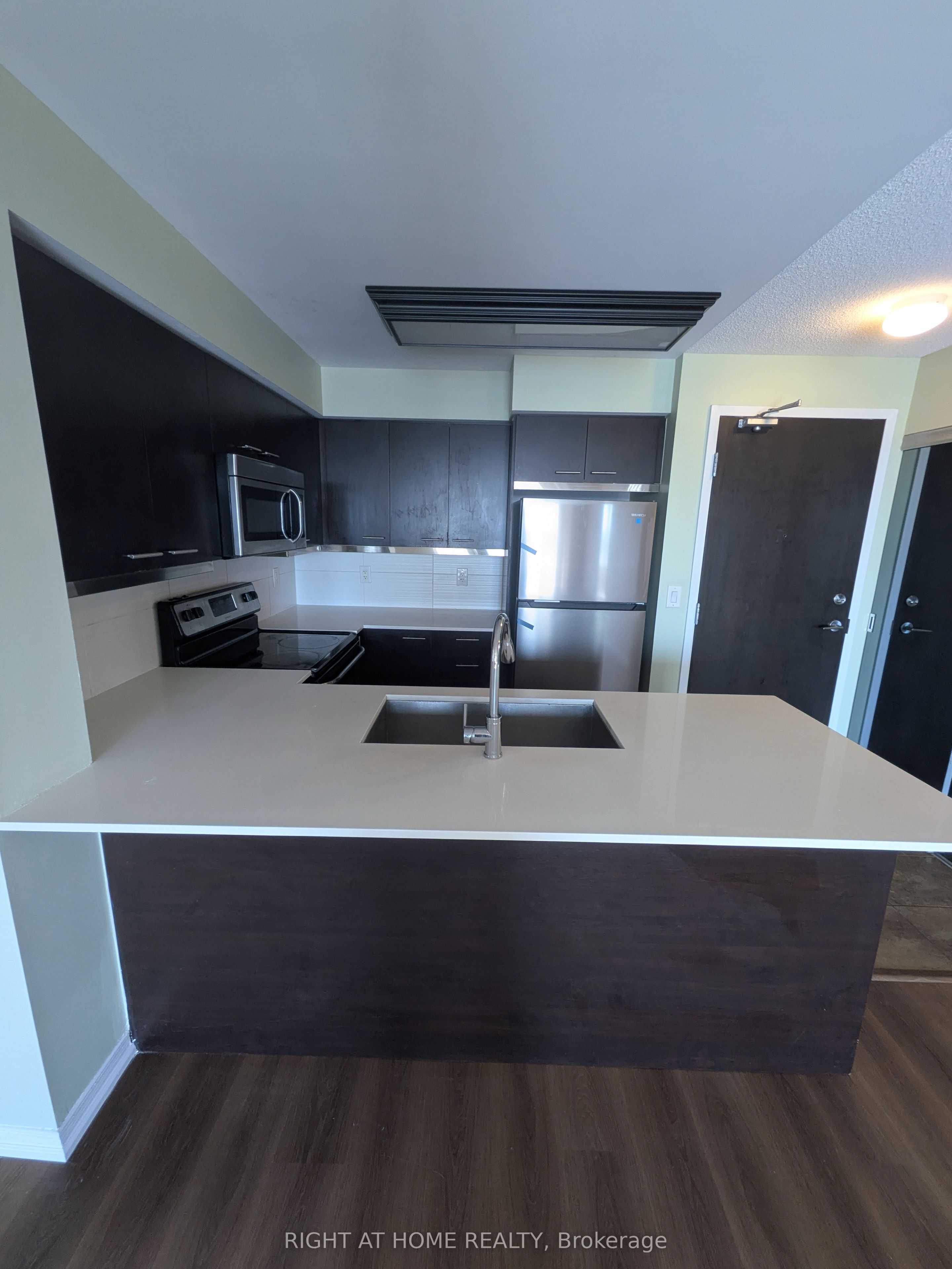 Unit 910 - 75 King William Crescent, Richmond Hill 5