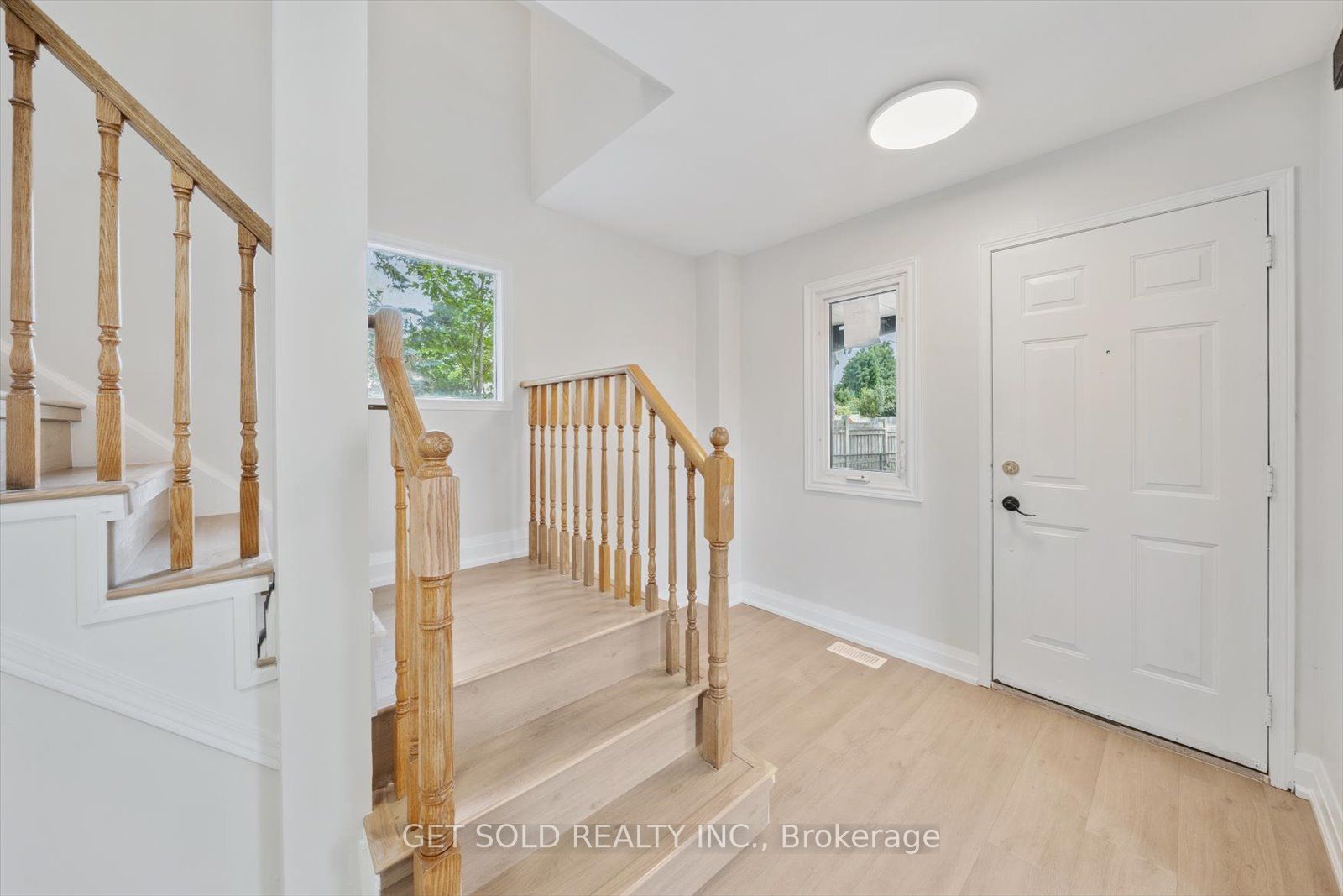 232 Kozlov Street, Barrie 2