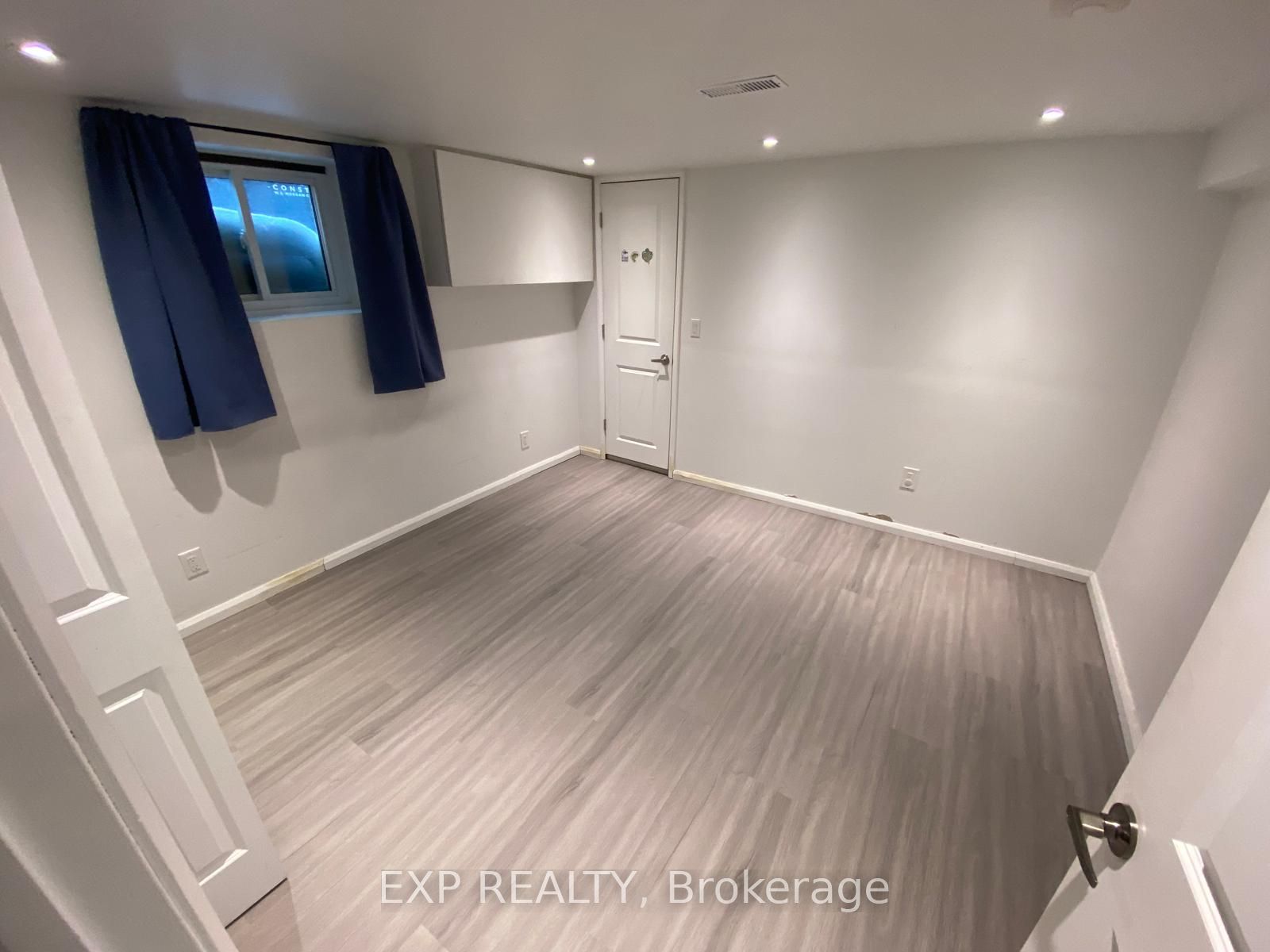 Unit Basement Apartment - 34 South Street, Orillia 4