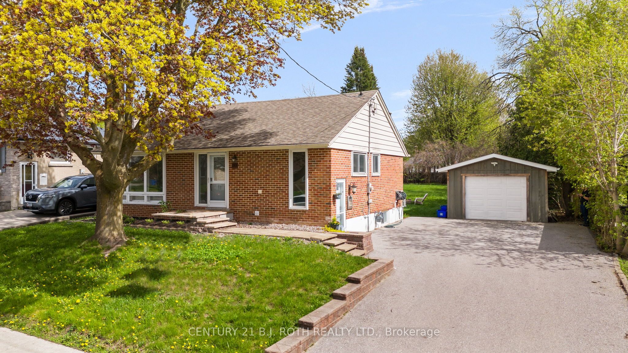 Unit Lower Level - 243 Wellington Street E, Barrie 2