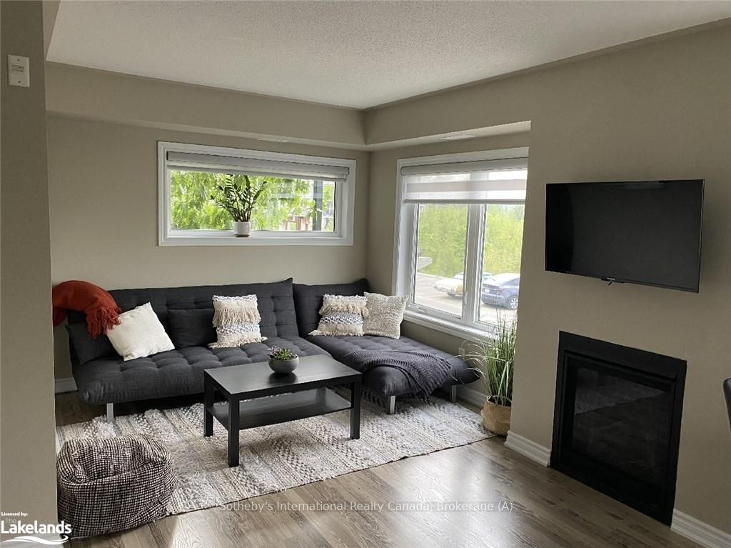 Unit 201 - 7 ANCHORAGE Crescent, Collingwood 3