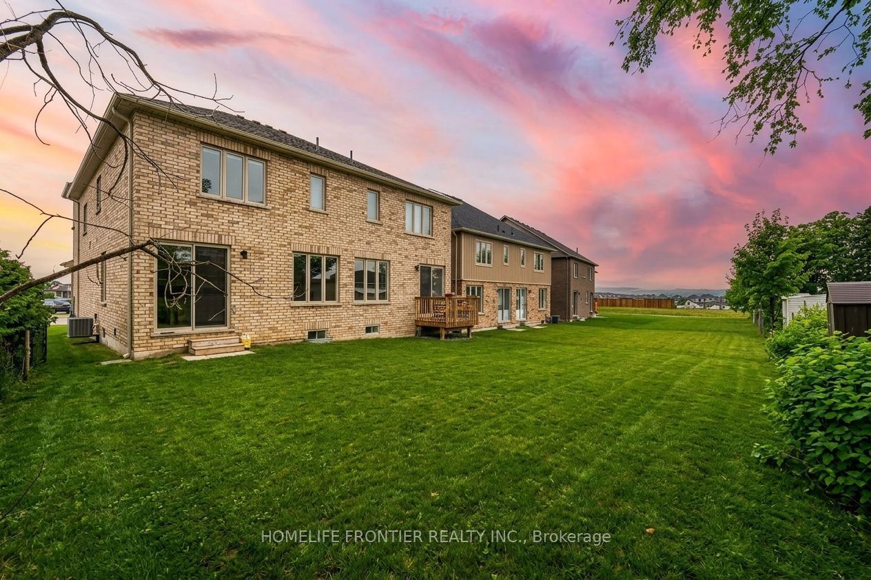 Unit Lower Level - 75 Kirkwood Way, Barrie 2