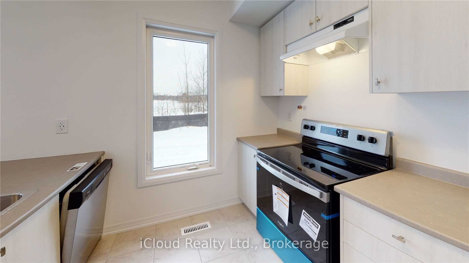 58 Brown Bear Street, Barrie 3