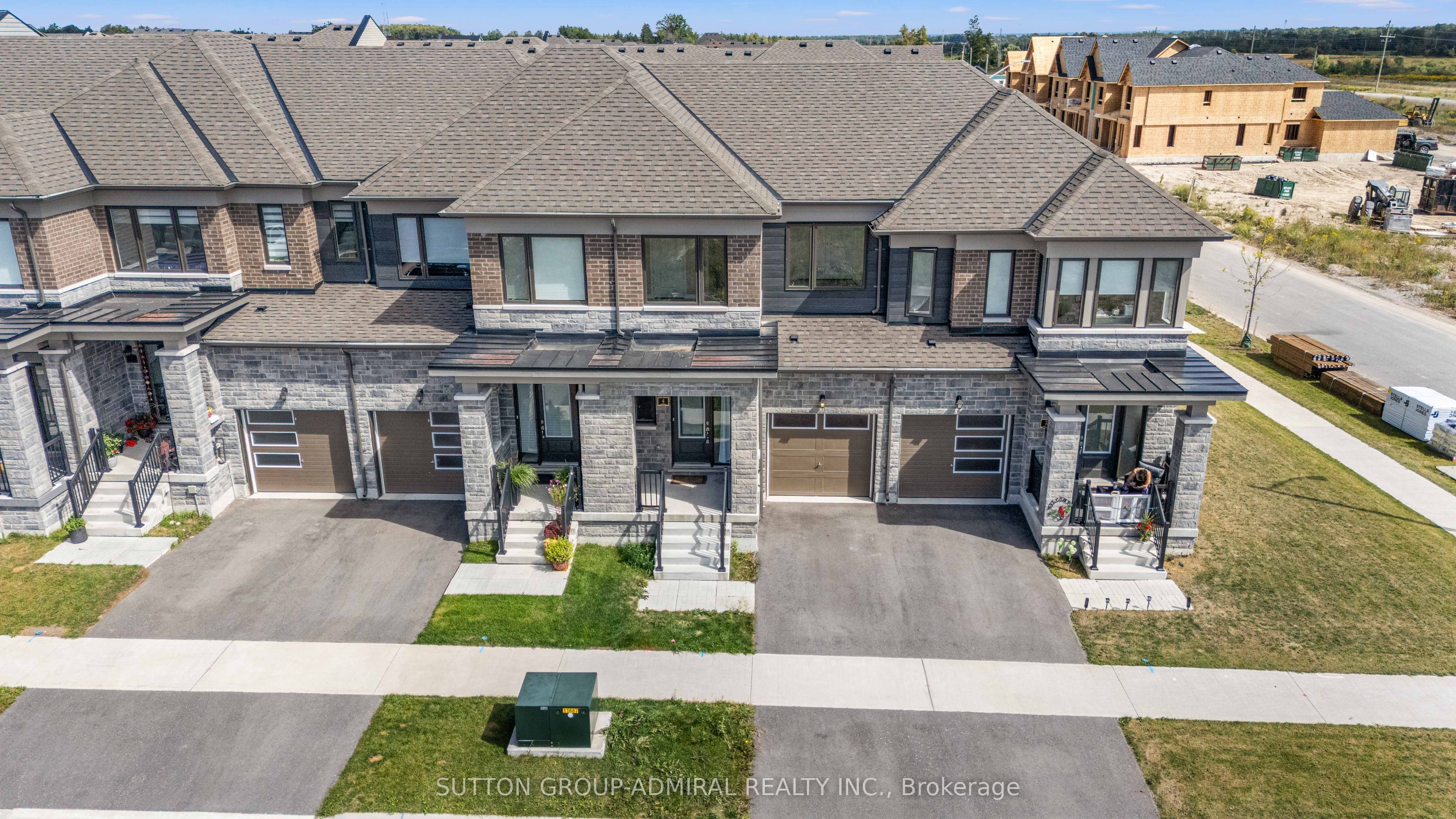 4 Rochester Drive, Barrie 2
