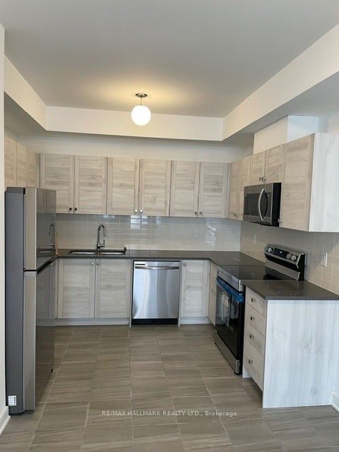 48 Spry Lane, Barrie 5