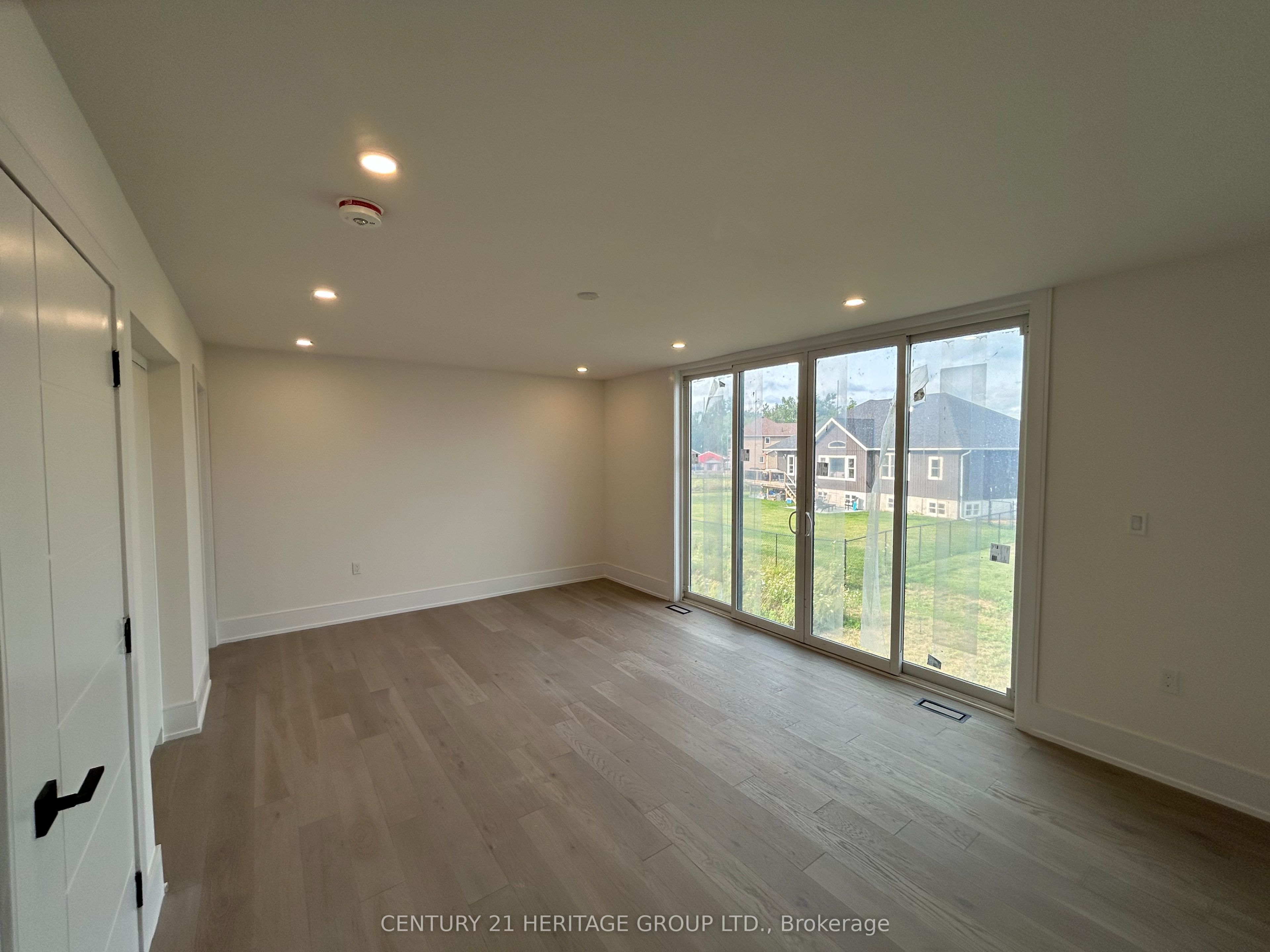 3717 Lakepoint Drive, Severn 5