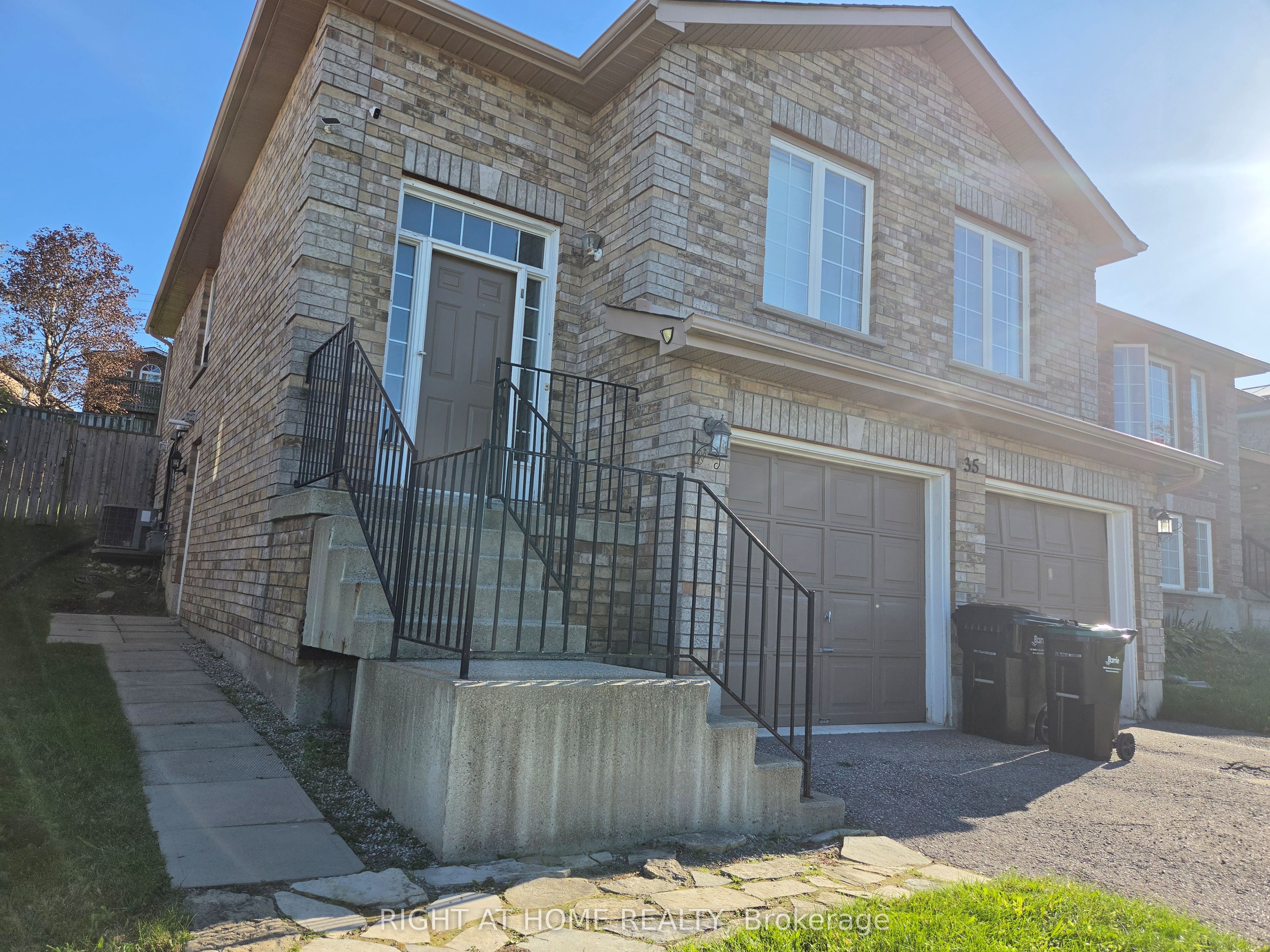 Unit Lower - 35 Forest Dale Drive, Barrie 3