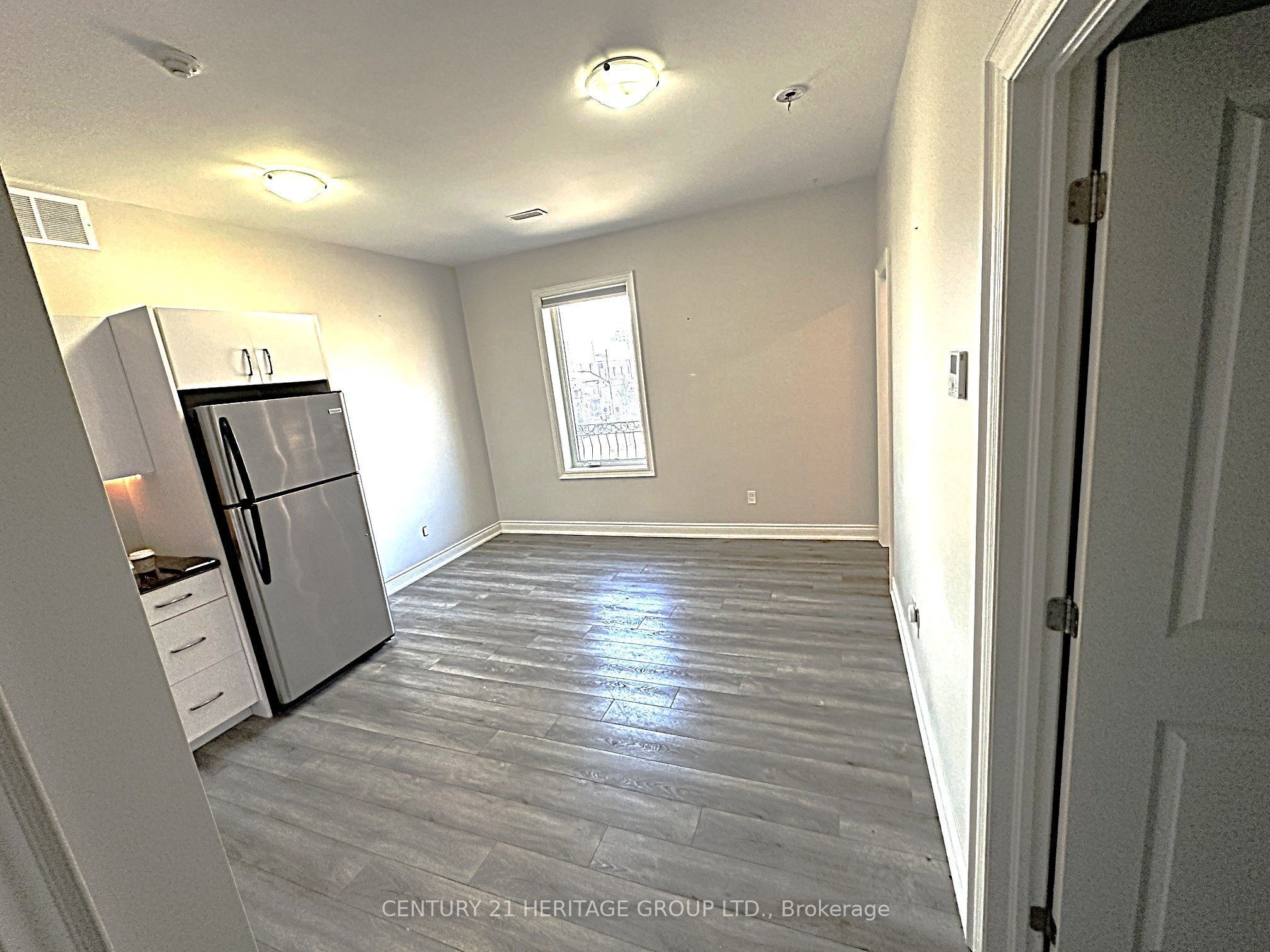 Unit 203 - 130 Dunlop Street, Barrie 4