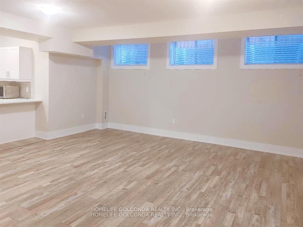 Unit Bsmt - 163 Franklin Trail, Barrie 4