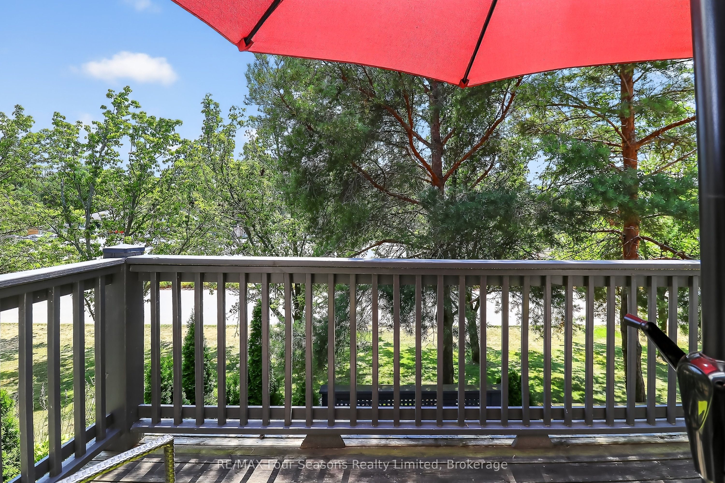 312 Mariners Way, Collingwood 4