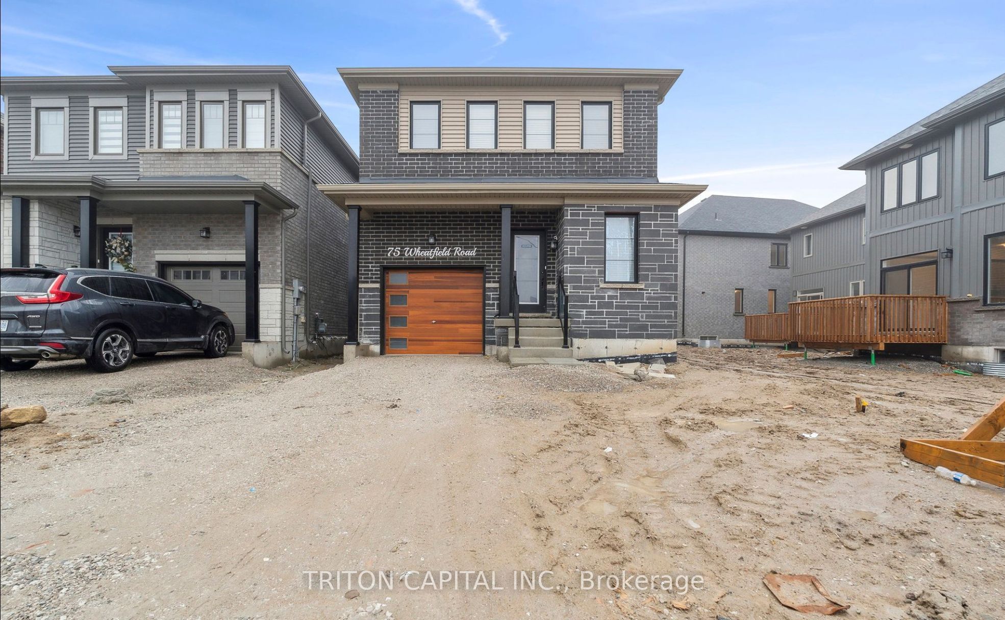 Unit Upper - 75 Wheatfield Road, Barrie 2