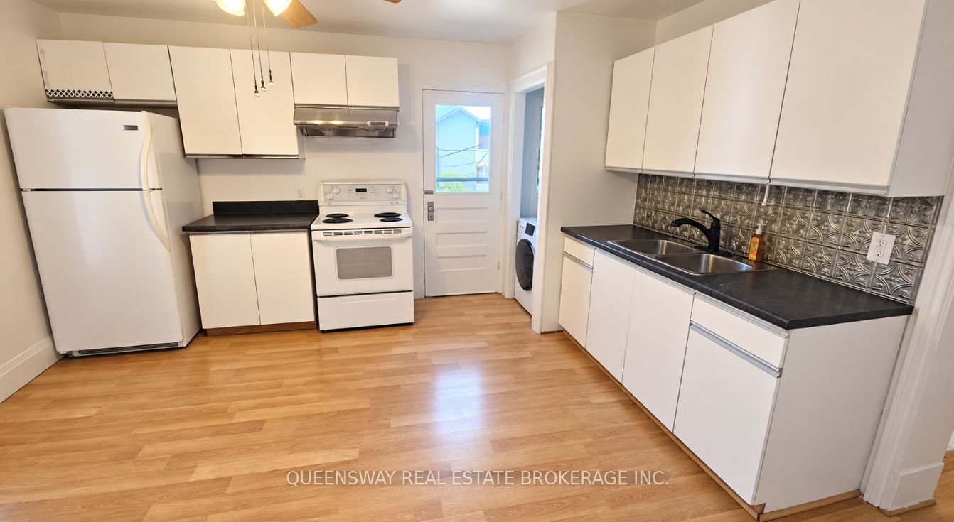 Unit 2 - 73 Mary Street, Barrie 5