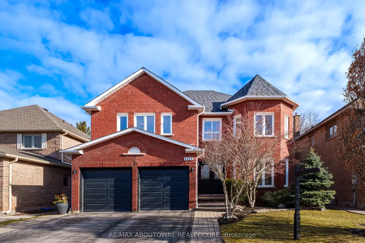 1323 Blackburn Drive, Oakville, Ontario Sold History | HouseSigma