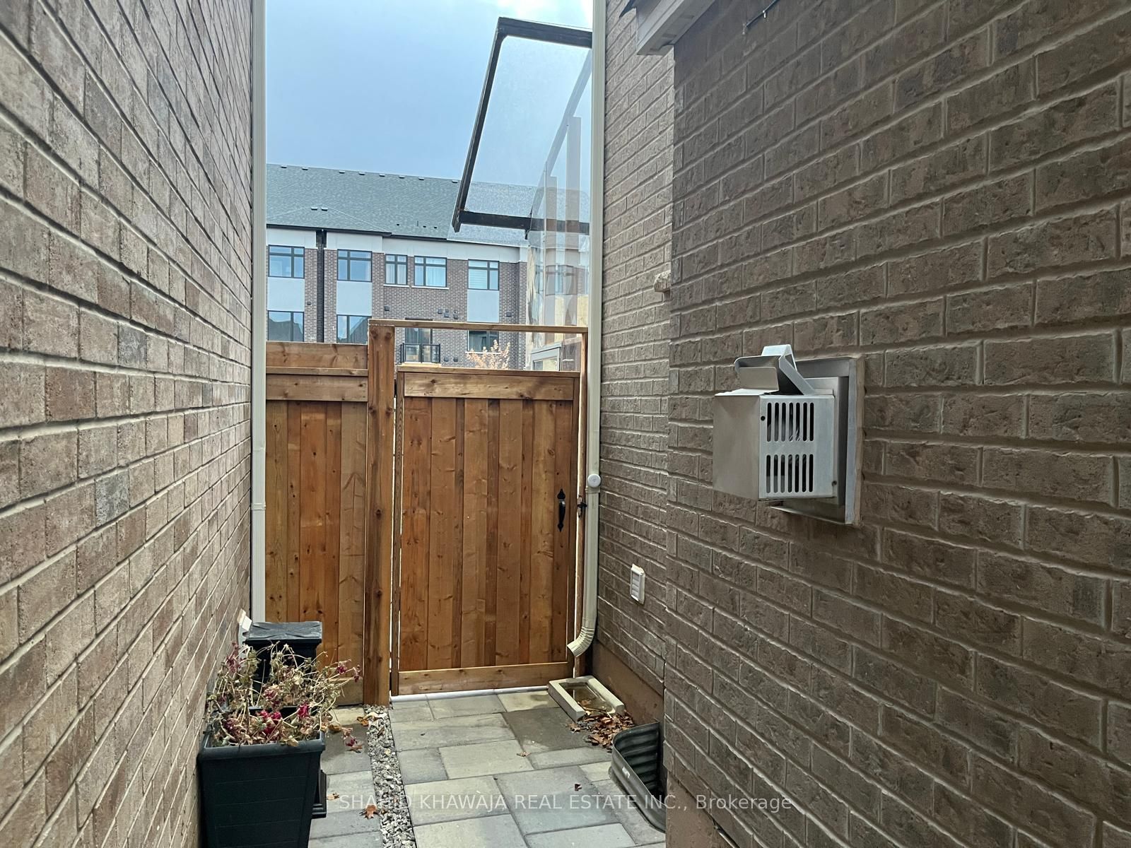 Unit bsmt - 1328 Aymond Crescent, Oakville 5