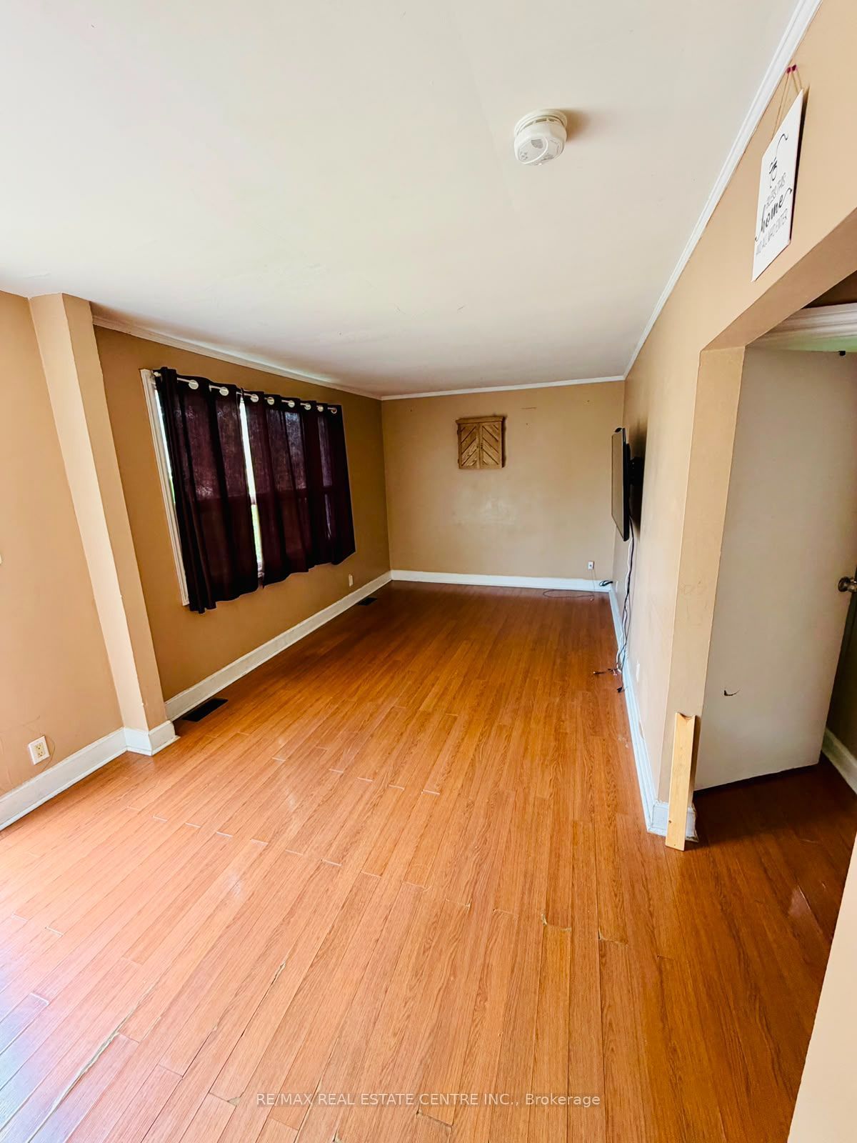 7118 Goreway Drive, Mississauga 5