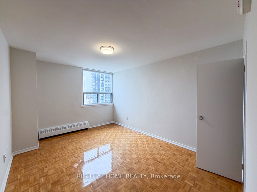 Unit 205 - 1440 Lawrence Avenue W, North York 4