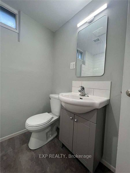 Unit 5 - 1 Henderson Avenue, Brampton 4